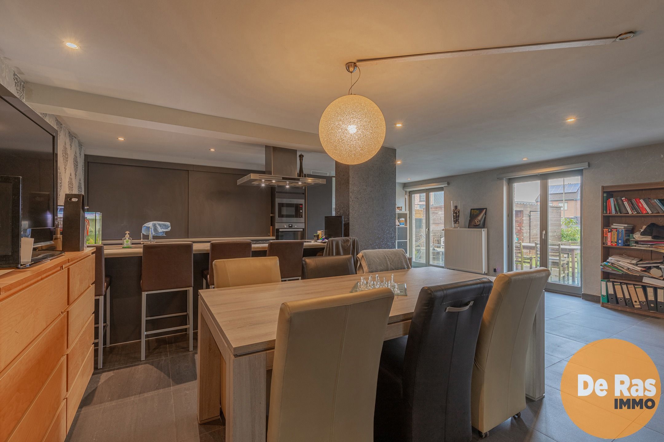 GAVERE - Te renoveren woning met leuke tuin foto 6