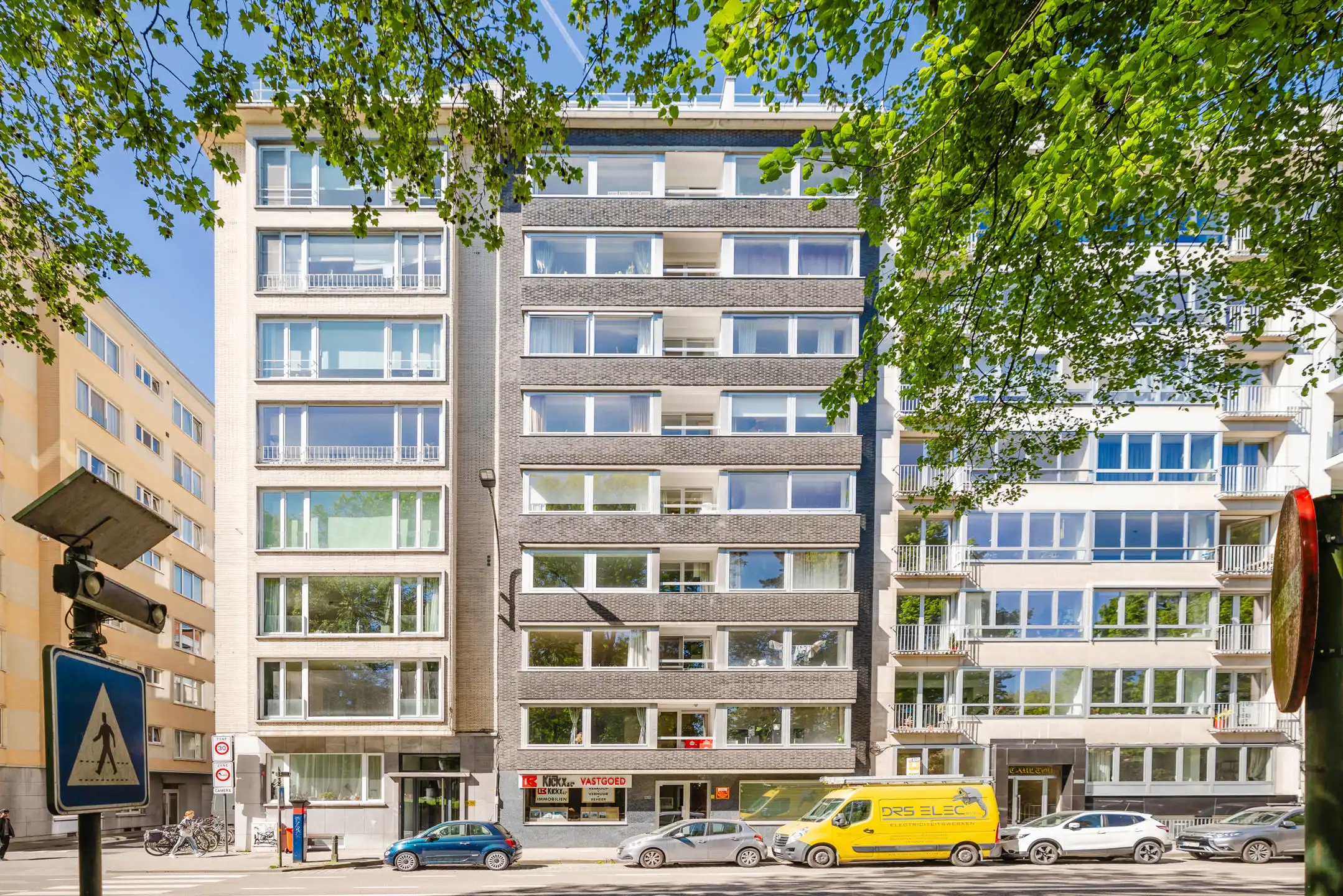 Ruim appartement met 2x terras aan het Koning Albertpark foto {{pictureIndex}}