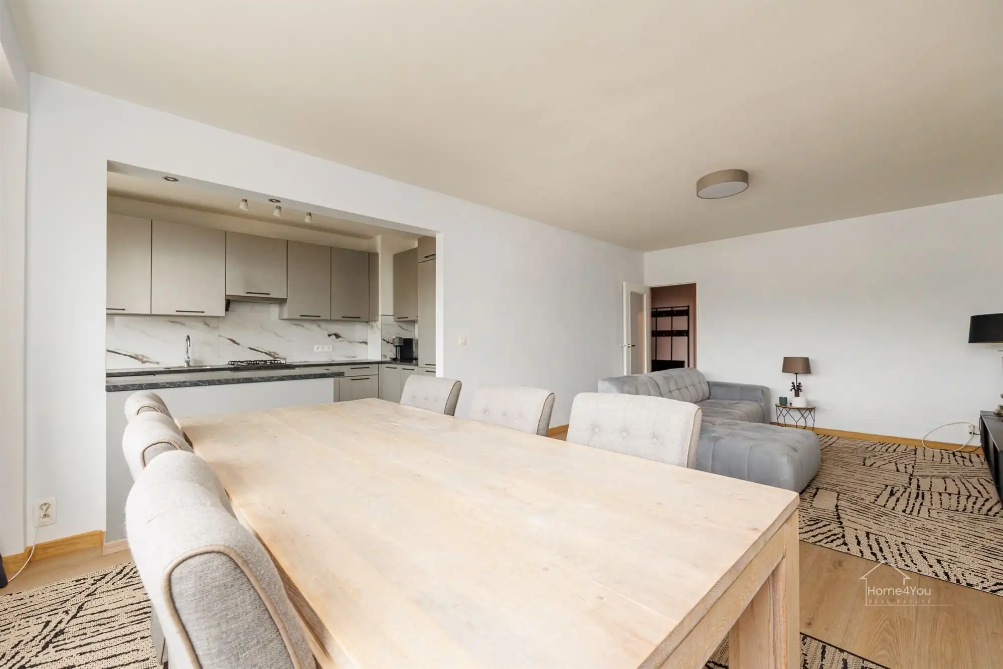 Instapklaar appartement met 2 terrassen  foto 2