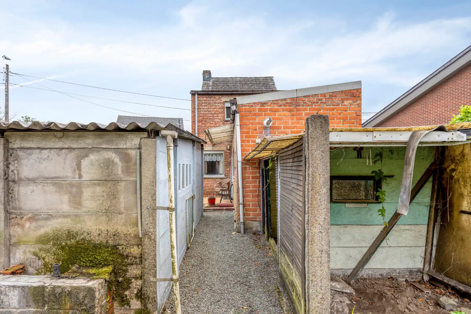 Te renoveren (starters-)woning met 2 slaapkamers. foto 15