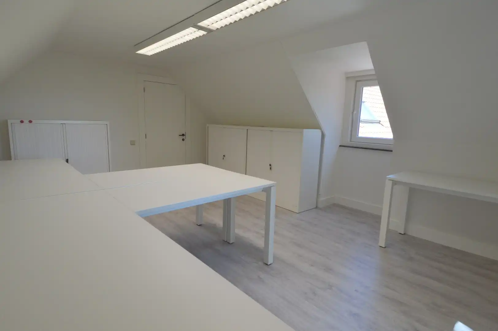 Kantoorruimte te huur op een toplocatie te Kortrijk foto 5