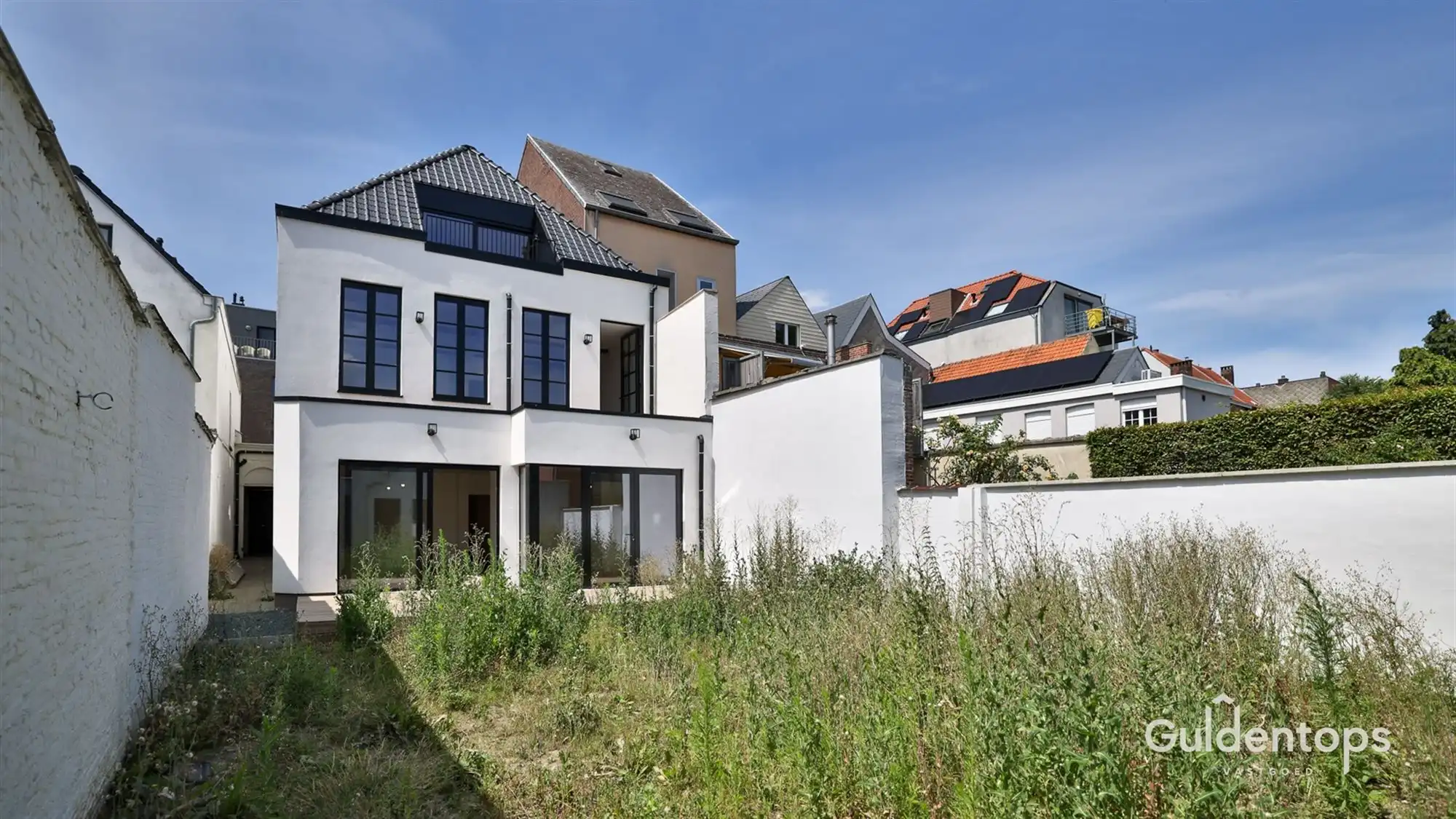 Knap gelijkvloers appartement in hartje Lier met grote tuin foto 18