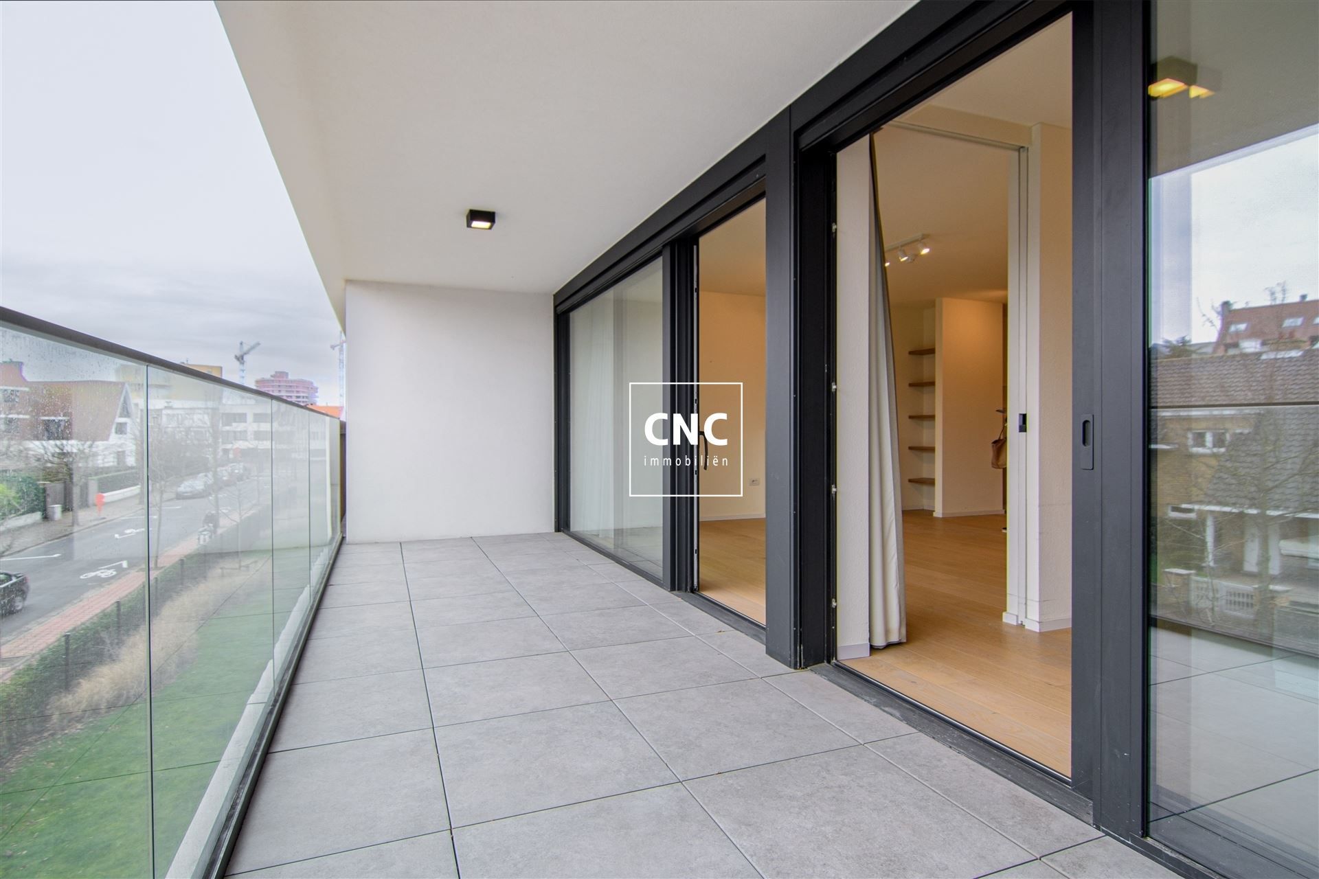 Volledig afgewerkt serviceflat in een luxueuze residentie foto 15