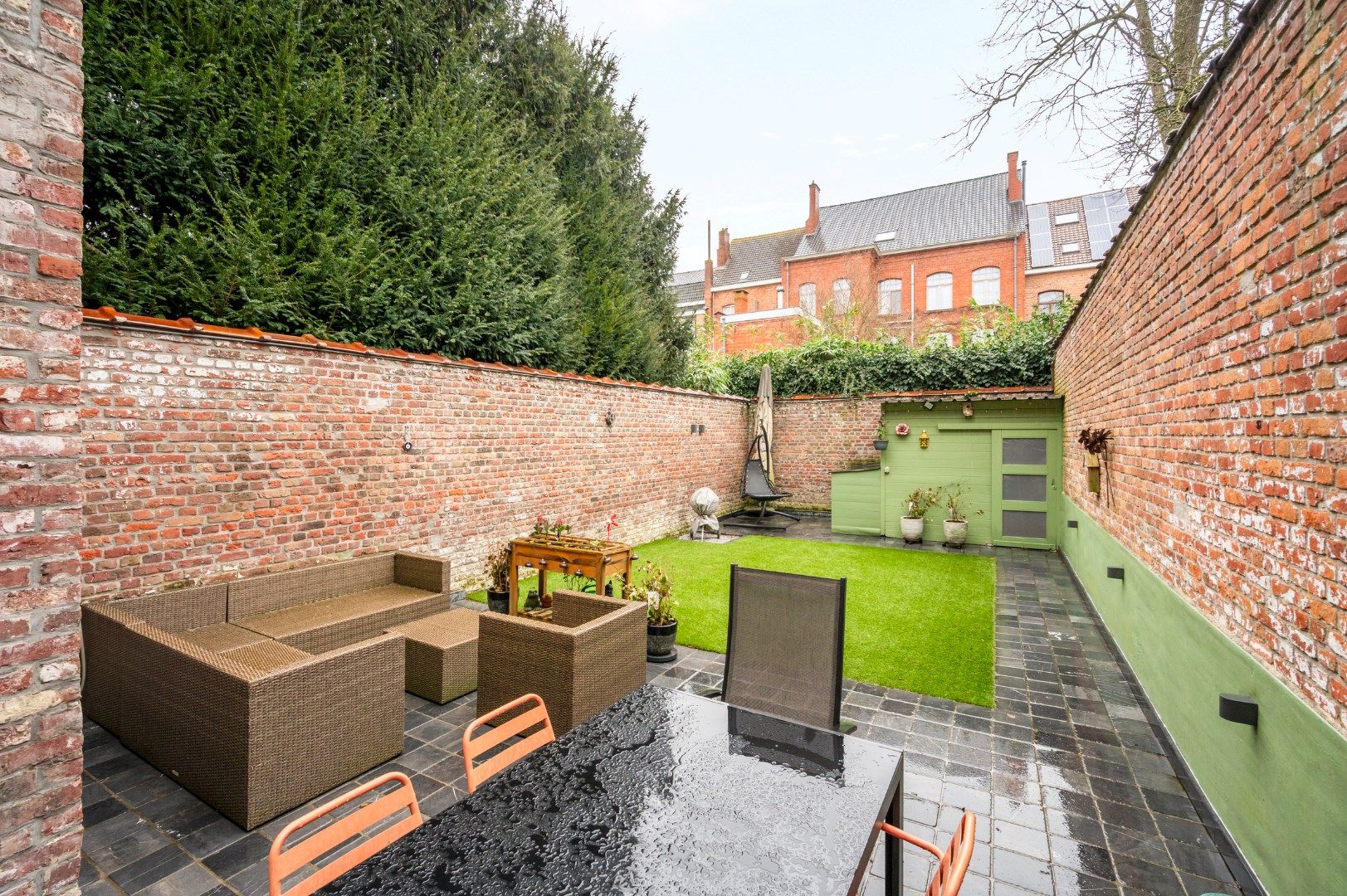 HERENWONING MET 4 SLPKS, TUIN EN HUURGARAGE foto 17