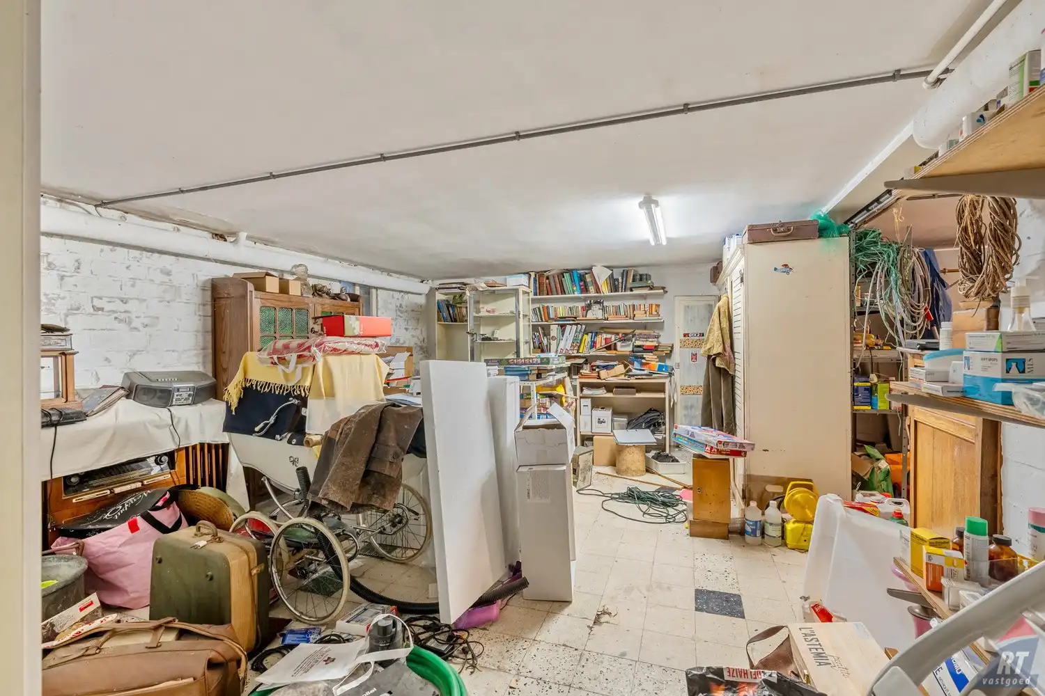 Ruime halfopen woning met potentieel, gunstig gelegen nabij centrum Sint-Truiden foto 18