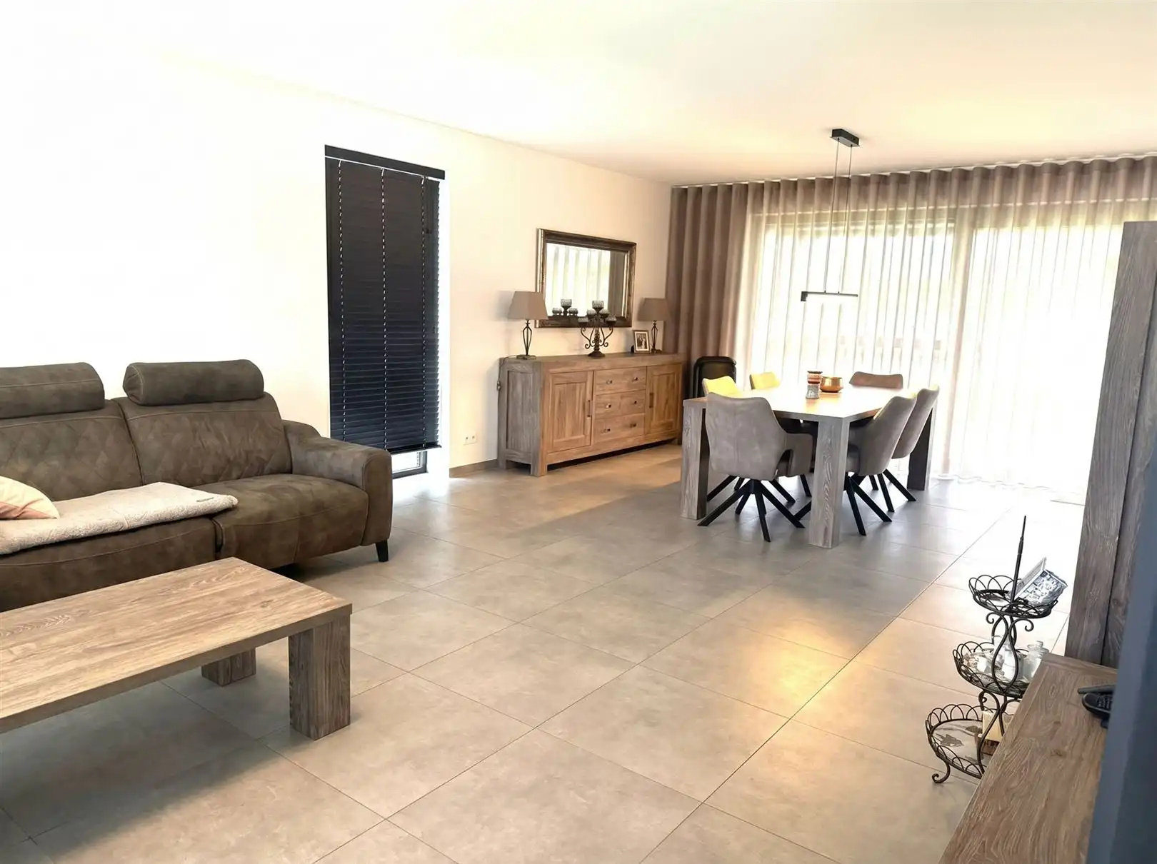 TE HUUR: Ruime open bebouwing met 3 slaapkamers te Pelt! foto 6
