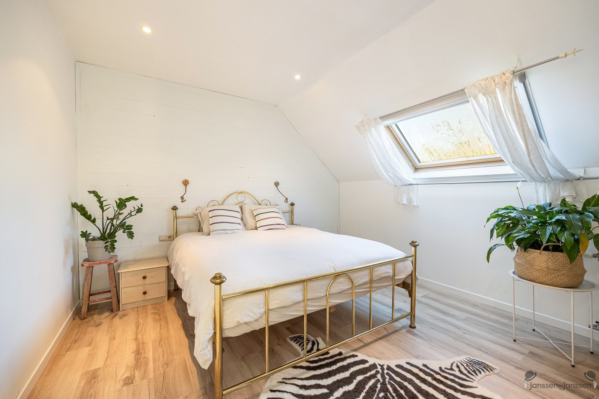 Charmante halfopen woning met 3 slaapkamers foto 16