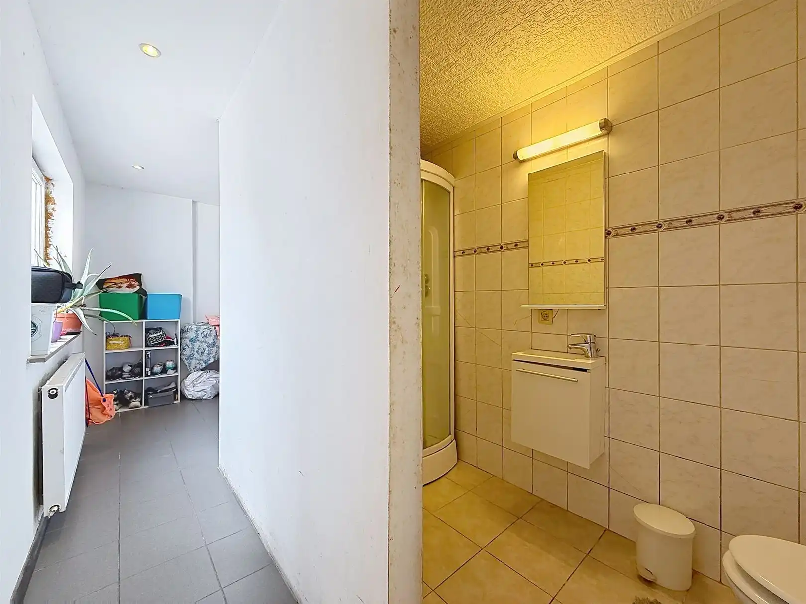 Op te frissen woning met garage, binnenkoer, 3 slpks foto 15