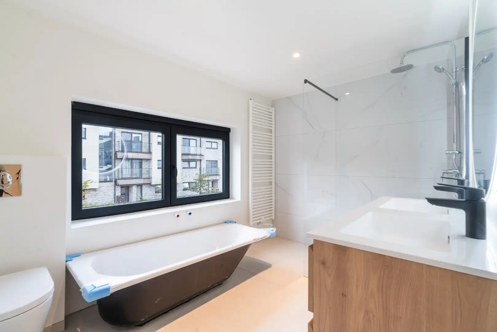 Prachtiig gerenoveerde woning te Oordegem foto 11