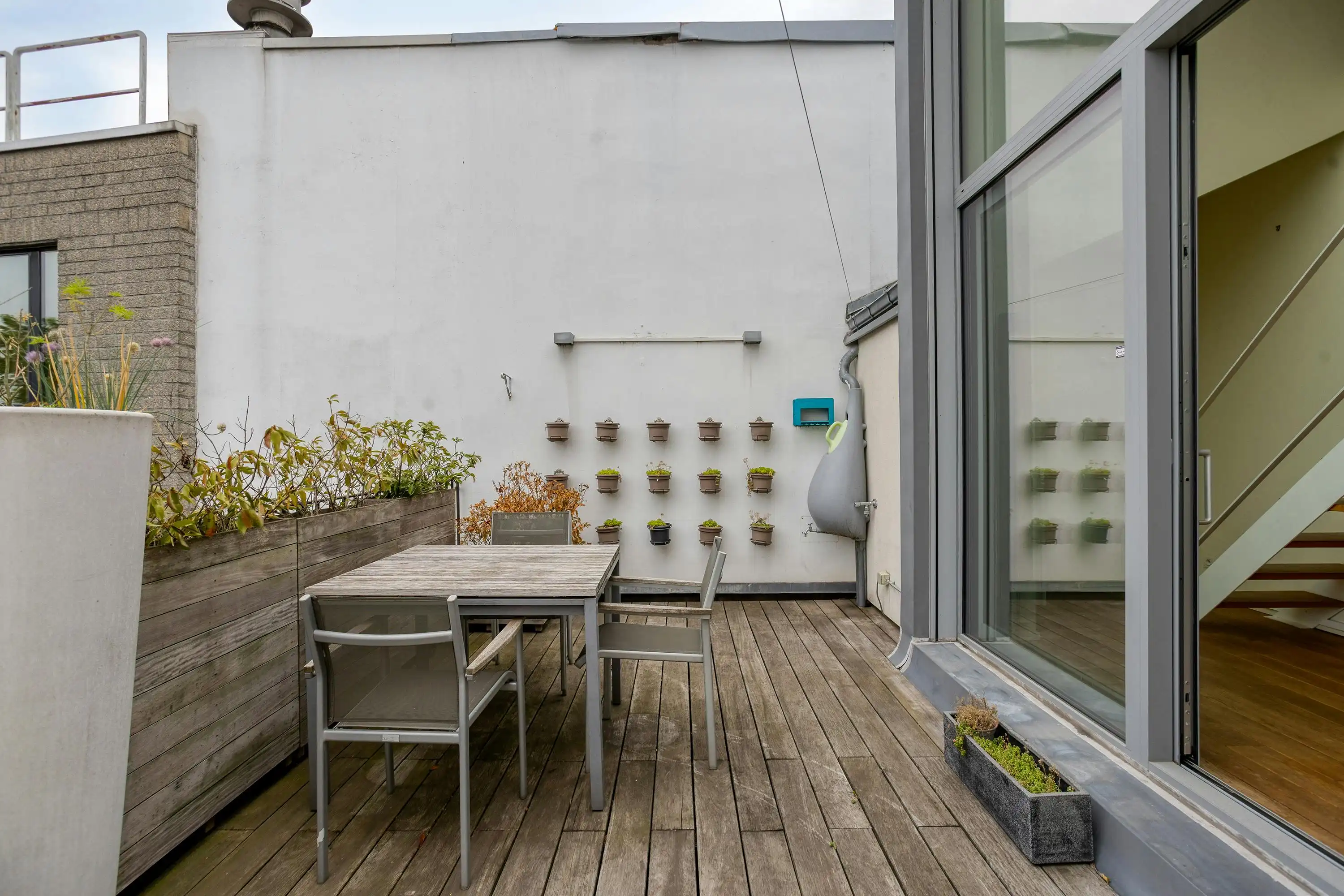 Duplex twee slaapkamers en westelijk terras in Sint-Gillis foto 20