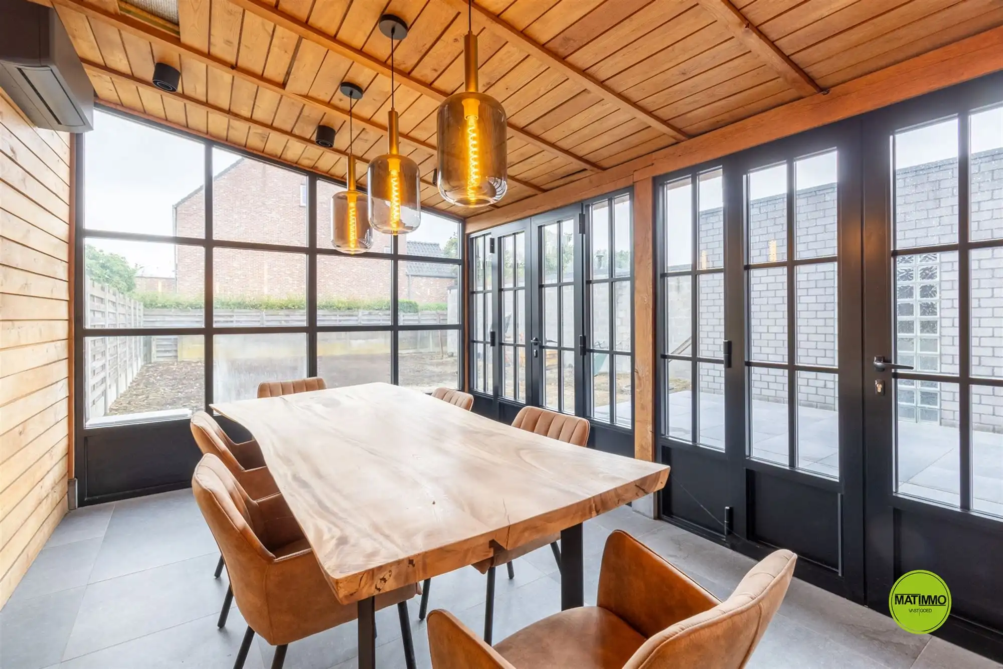 Instapklare, gerenoveerde woning met bijgebouw  foto 19