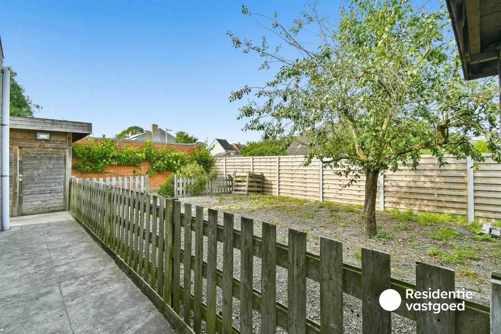 Instapklare en alleenstaande bungalowwoning foto 25