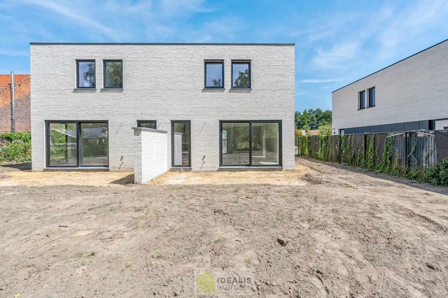 PRACHTIGE NIEUWBOUWWONING (GRONDAANDEEL €156.000 + 12% REGISTRATIERECHTEN EN CONSTRUCTIE €284.000 + 21% BTW) MET EEN HEERLIJK LICHTRIJKE WOONKAMER MET OPEN KEUKEN, RUIME BERGING, 3 SLAAPKAMERS foto 7