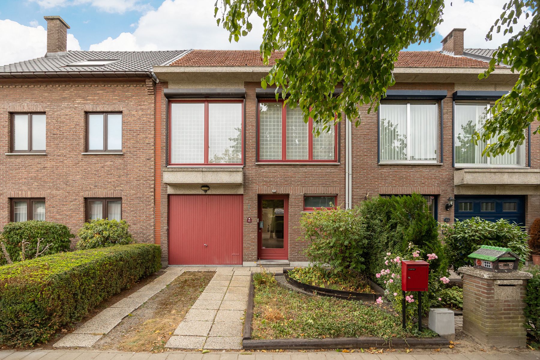 Te renoveren bel-étage nabij centrum Schoten! foto {{pictureIndex}}