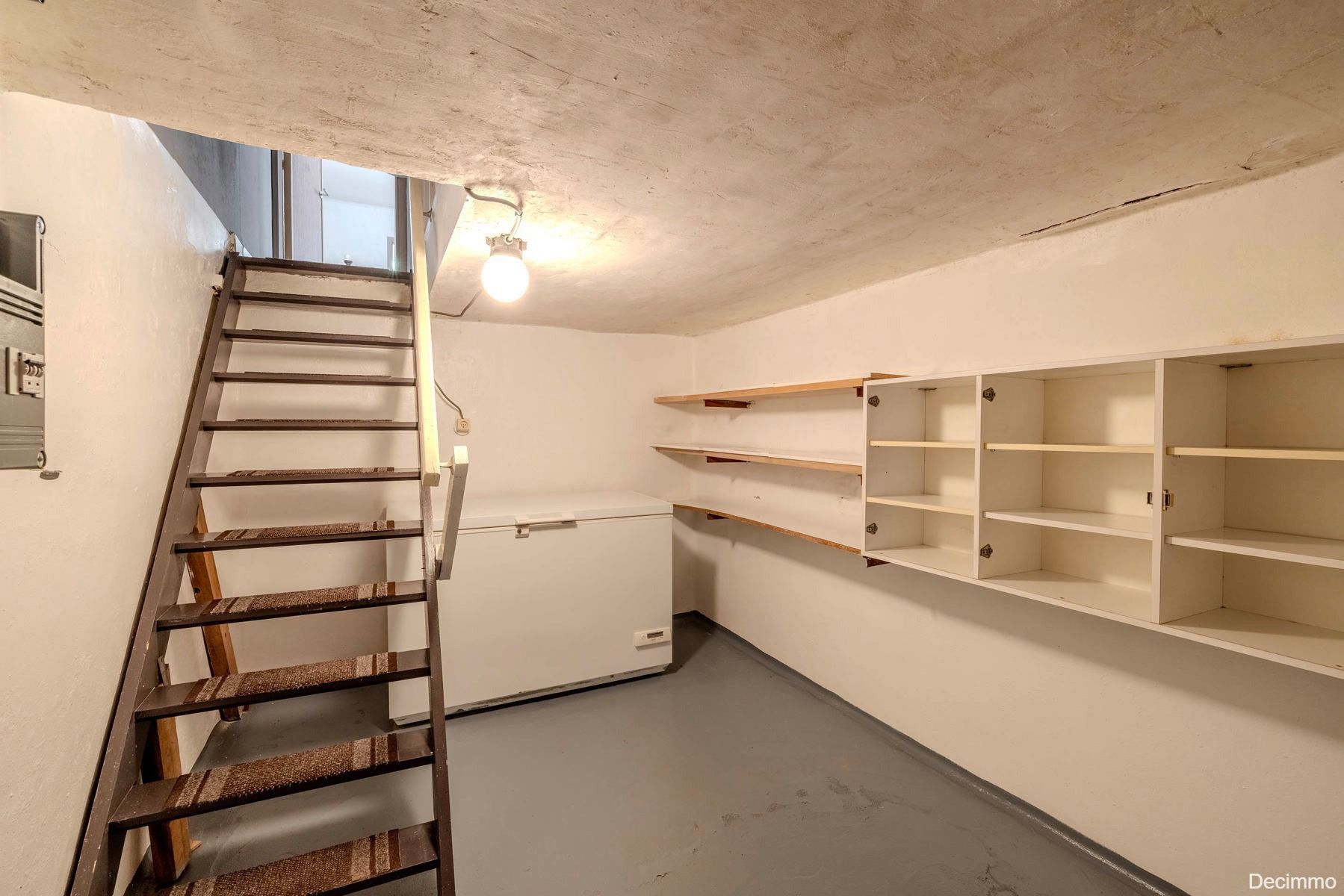 Op te frissen gezinswoning gelegen op rustige locatie foto 17