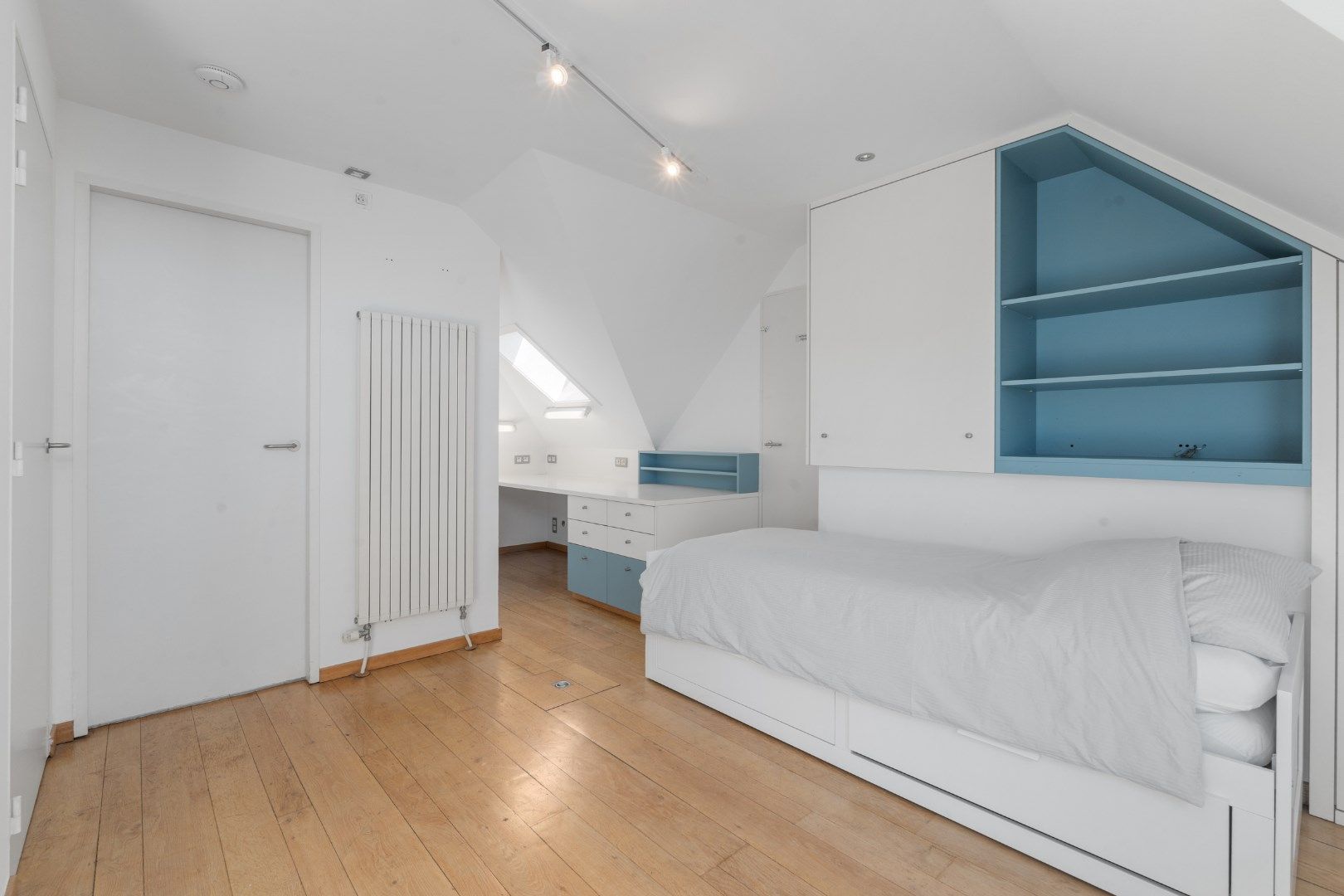 Zéér ruim en lichtrijk duplex appartement met zuidgerichte terrassen op topligging foto 16