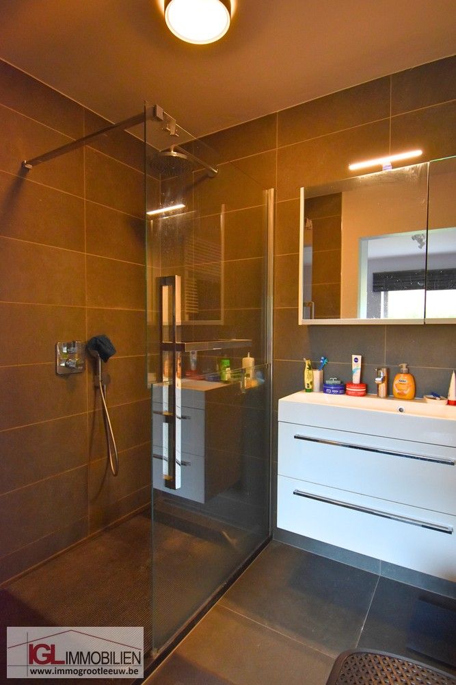 1-slaapkamerappartement te huur in Sint-Pieters-Leeuw foto 7