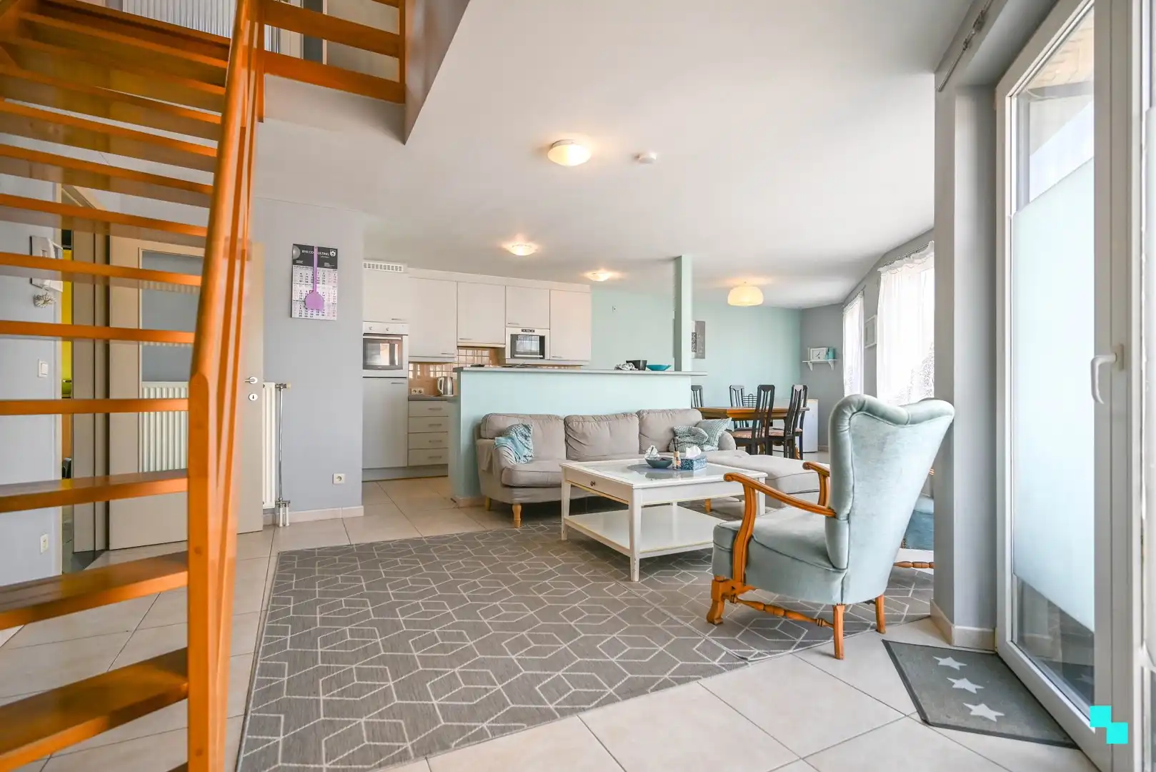 Ruim, energiezuinig duplexappartement nabij centrum Dentergem foto 2