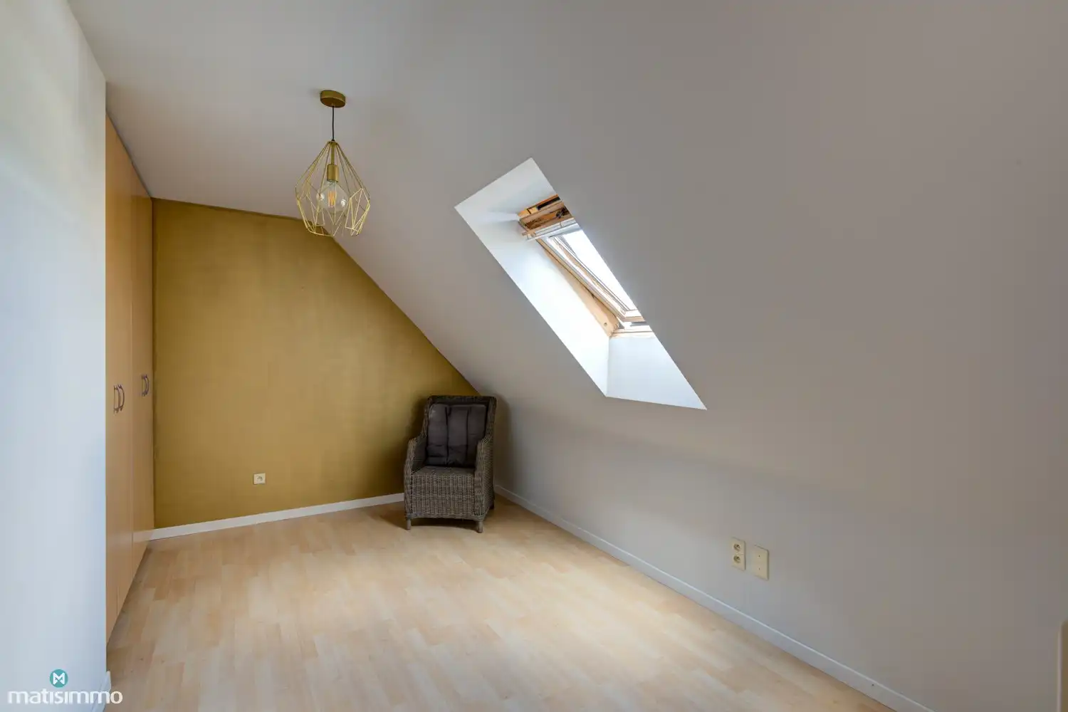 DUPLEXAPPARTEMENT MET 2 SLAAPKAMERS, 2 TERRASSEN EN GARAGEBOX AAN HET CENTRUM VAN BILZEN foto 22