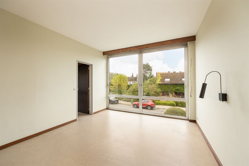 Unieke jaren 80-woning met ruime tuin foto 12