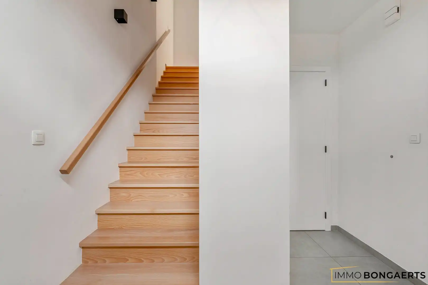 Recente gezinswoning met 3 slaapkamers  foto 5