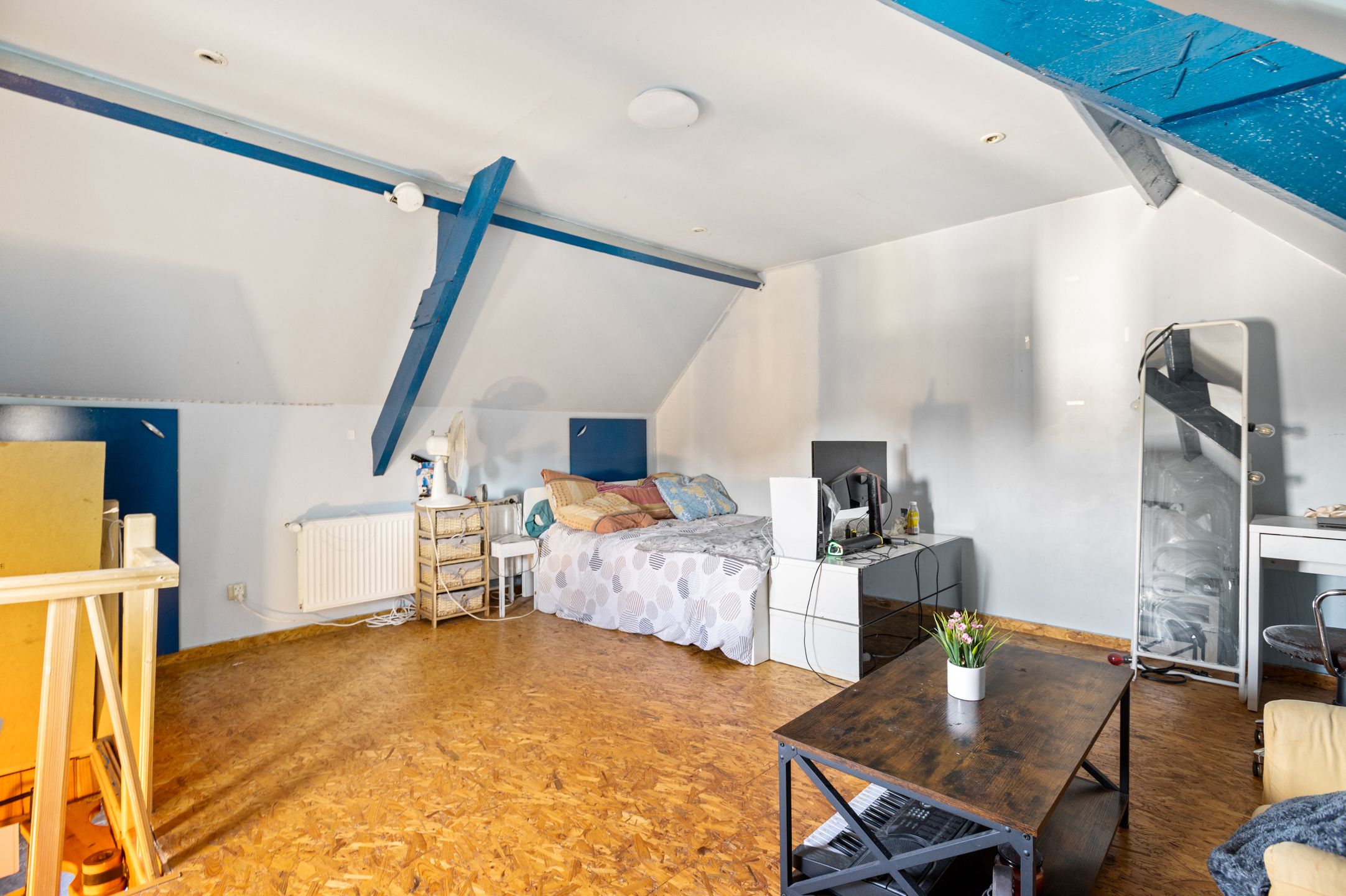 IN OPTIE!!! Instapklare woning met 4 slaapkamers, koer, tuin en garage op 01 are 93 ca foto 17