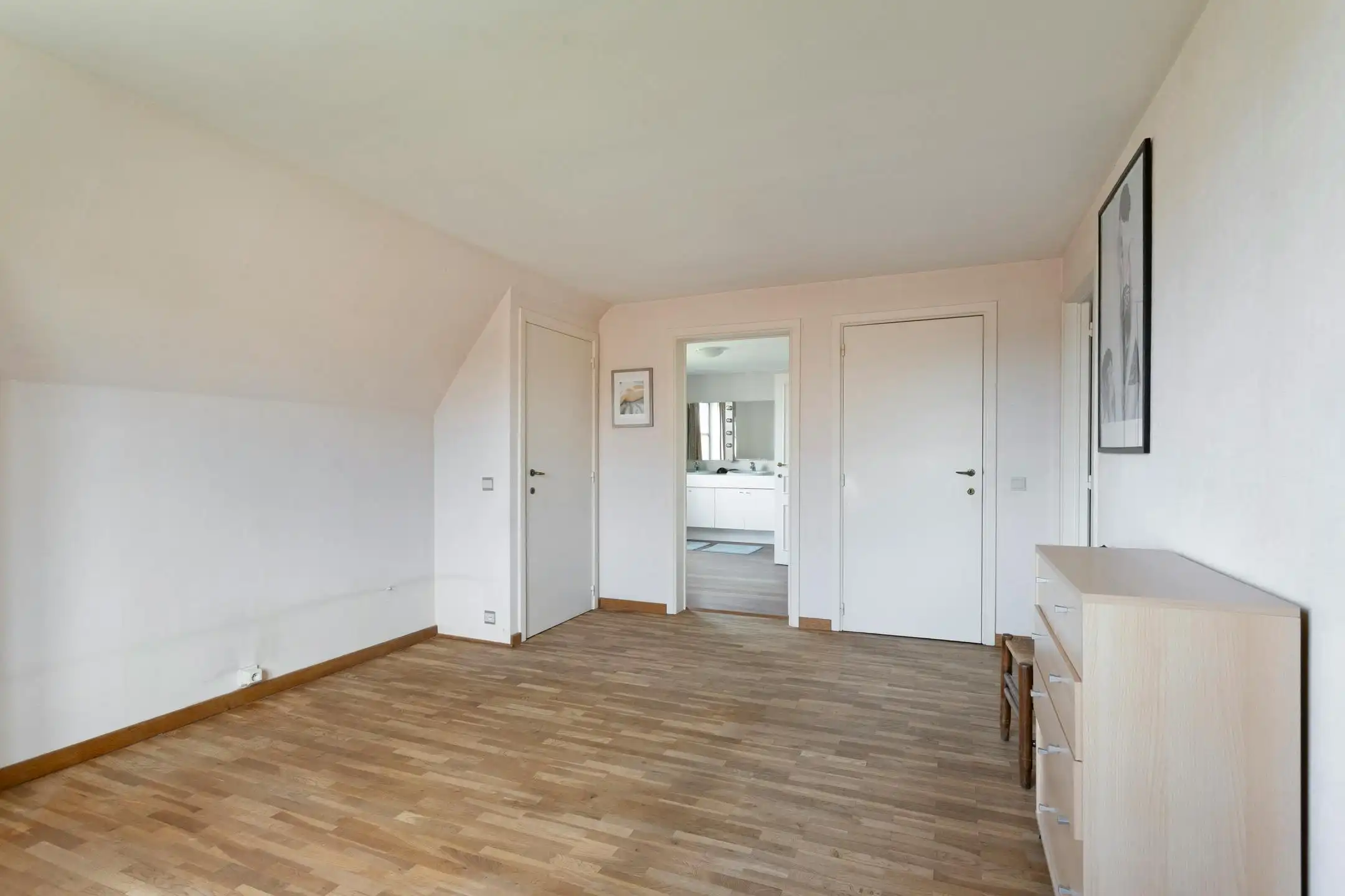 Stijlvolle villa met praktijk: wonen & werken in Opwijk foto 12