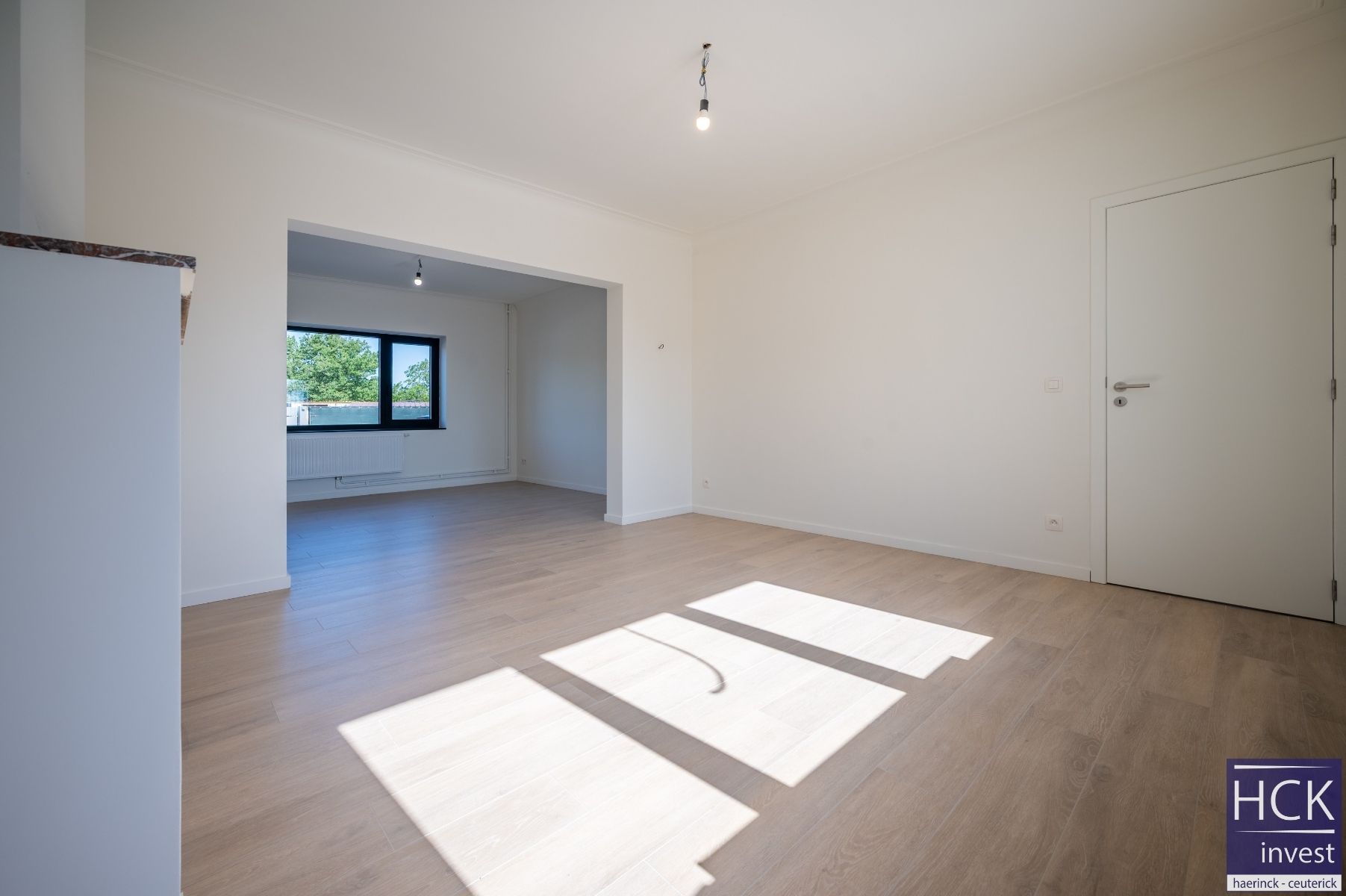 KRUISHOUTEM - Gerenoveerde en instapklare woning met 4 SLPK! foto 6