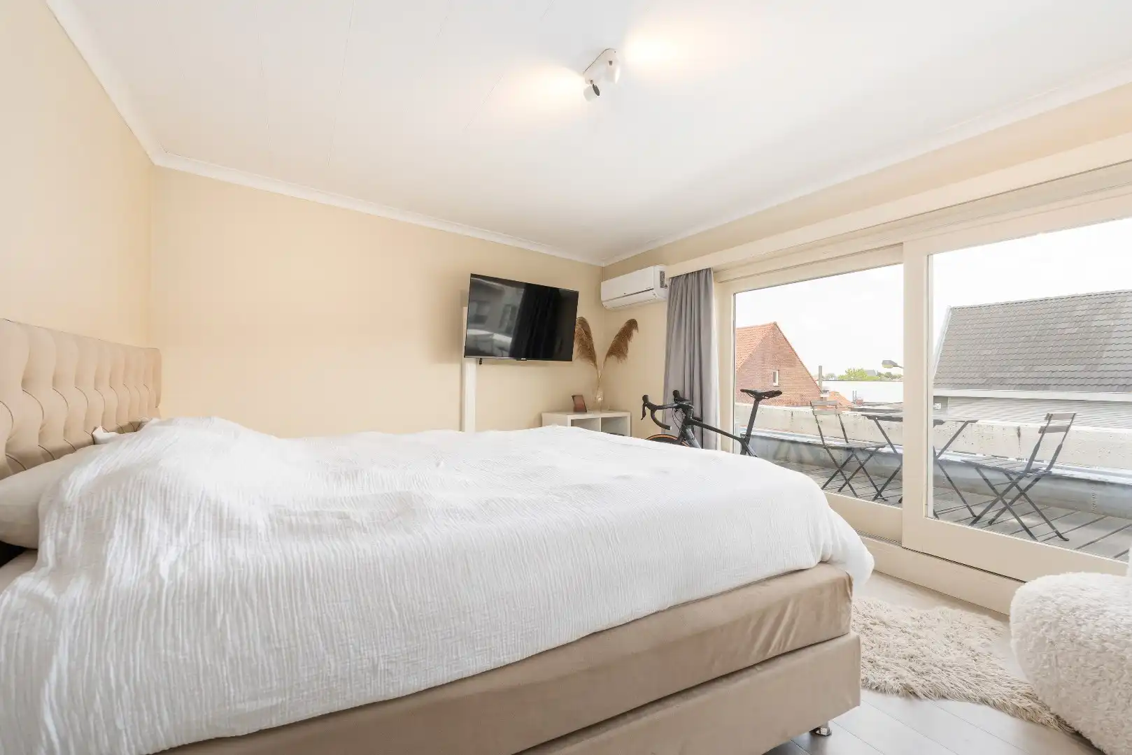 Luxe duplex appartement met 3 slaapkamers en 1 badkamer in Geluwe foto 19