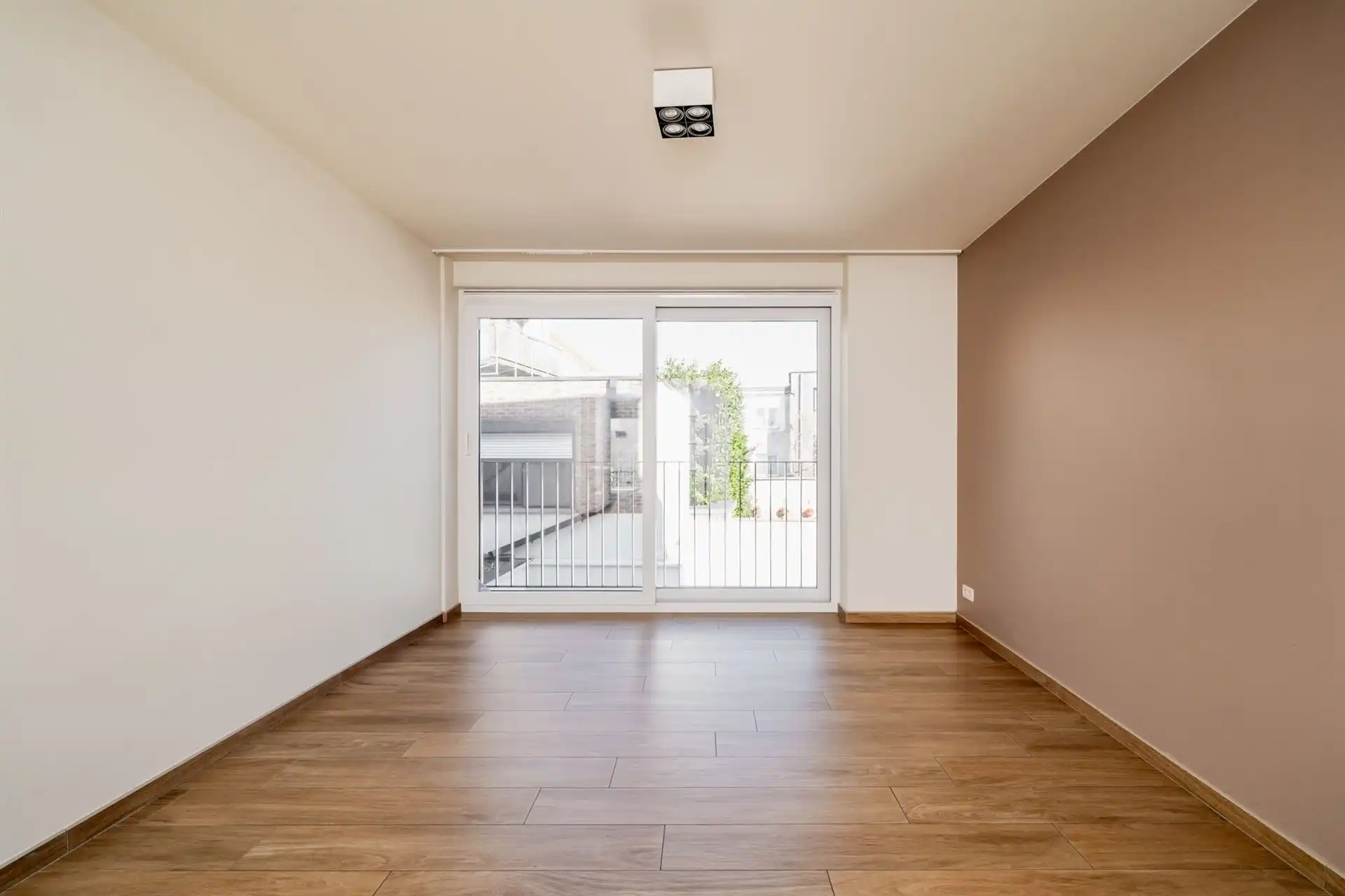 Modern 1 slpk appartement met terras in centrum! foto 10