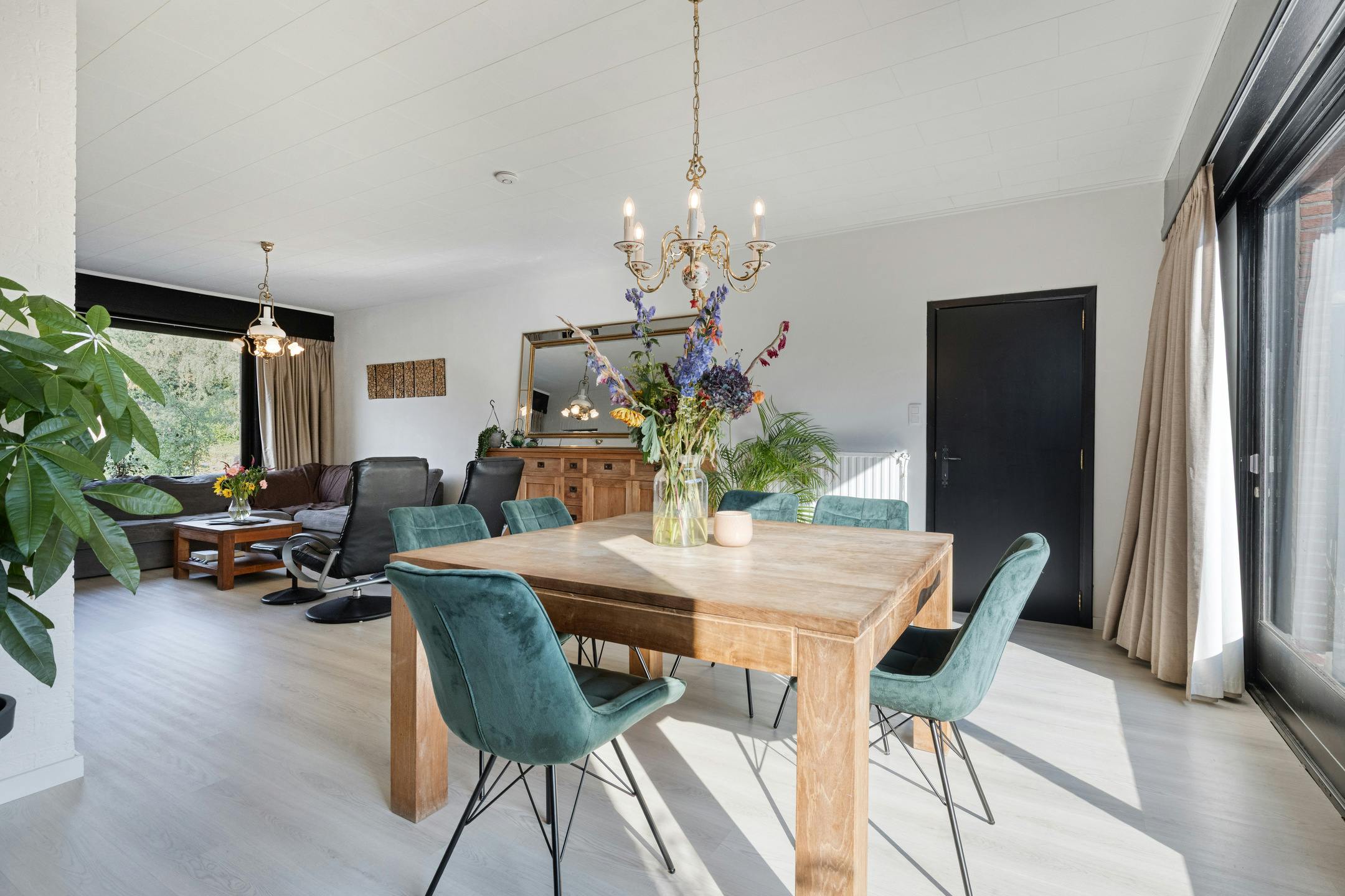 Gerenoveerde halfopen bebouwing te koop te Essen-Horendonk! foto 7