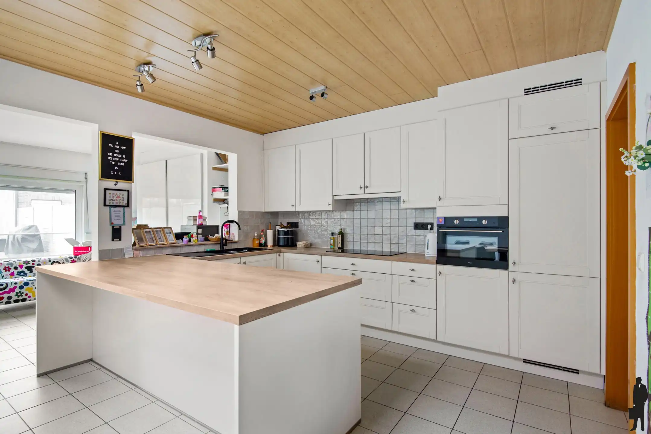 Welgelegen riante instapklare woning met 4 slaapkamers foto 13