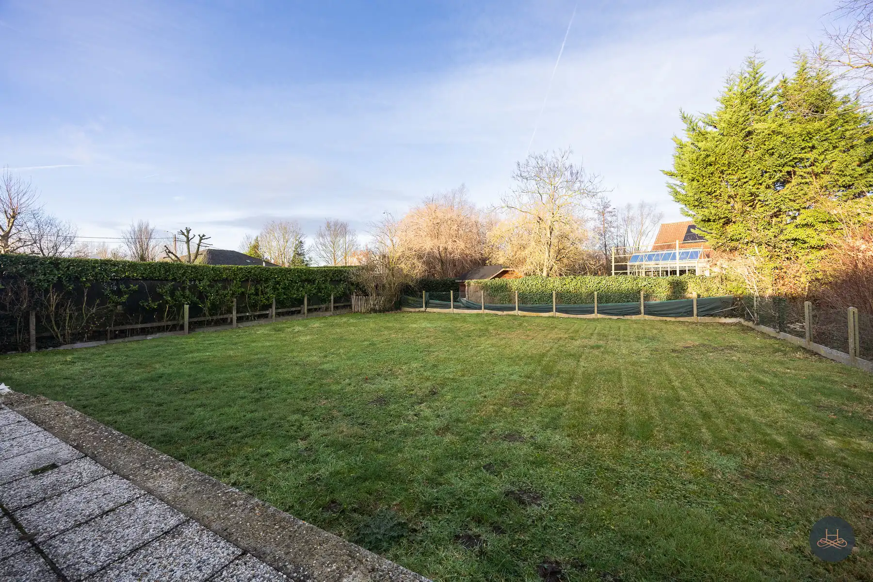 Gelijkvloerse open bebouwing op 8 are met grote tuin foto 22