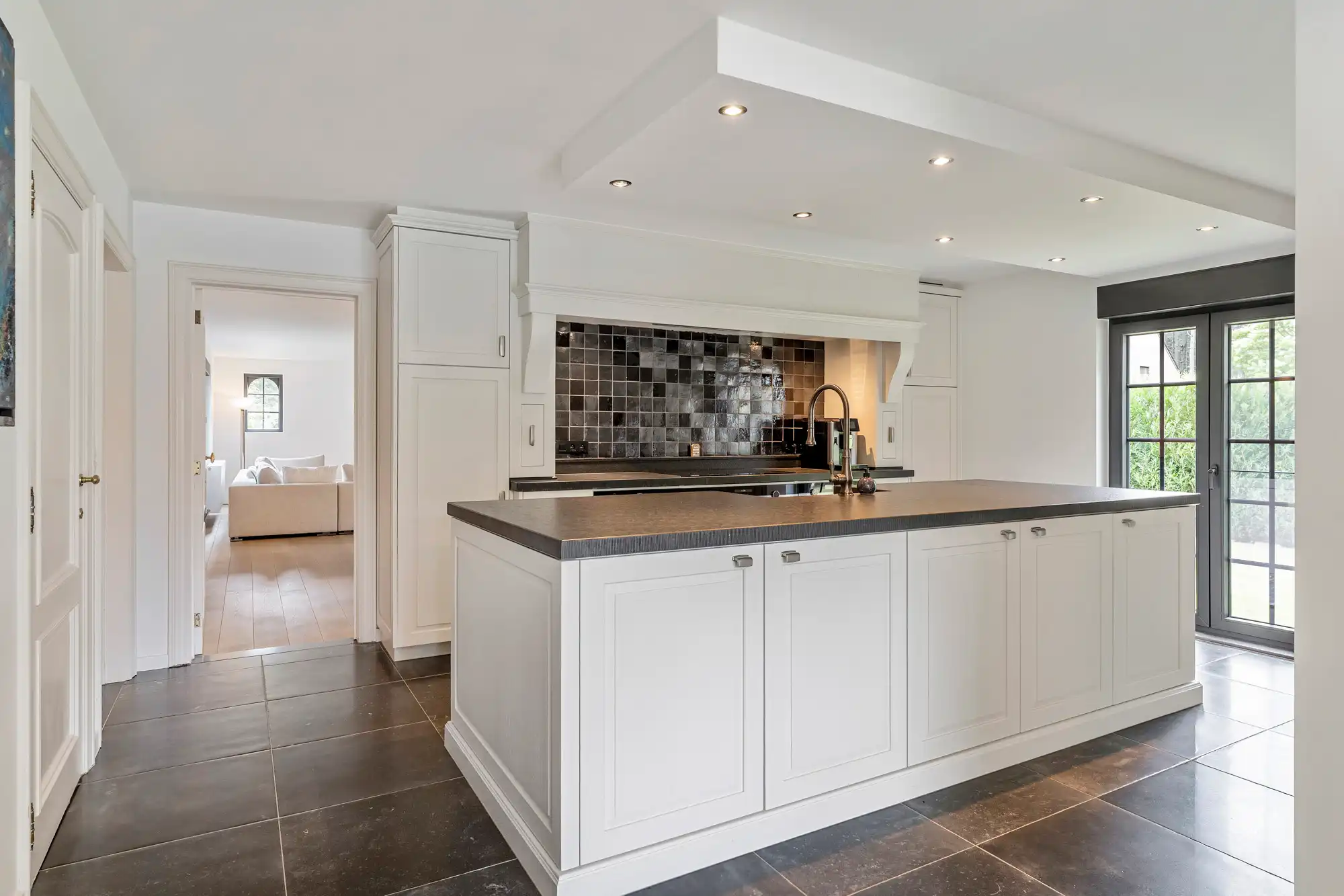 Stijlvolle, volledig gerenoveerde villa in een rustige, groene omgeving te Eksel foto 10
