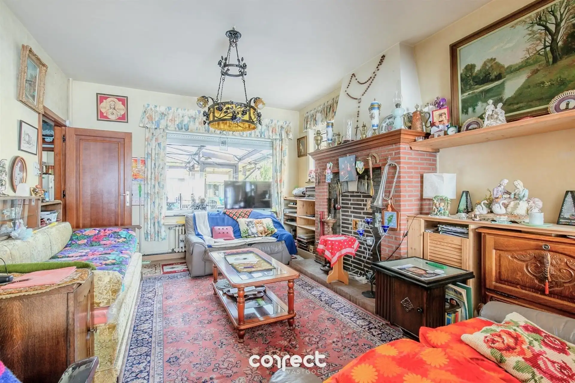 Te renoveren halfopen bebouwing met heel wat potentieel.  foto 4