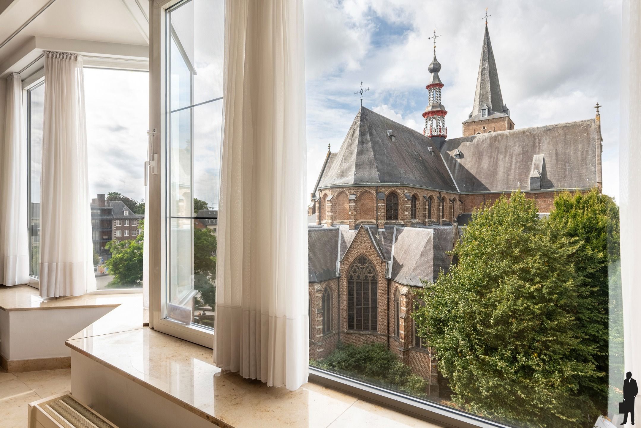 Appartement van ca. 134 m² aan de Grote Markt foto 4