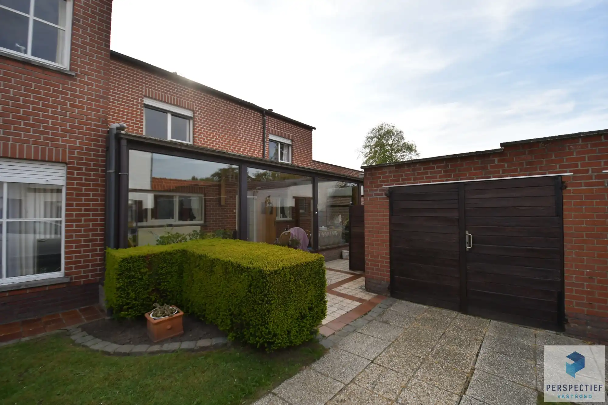 Rustig en centraal gelegen woning met landelijk uitzicht, grote garage en tuin foto 5