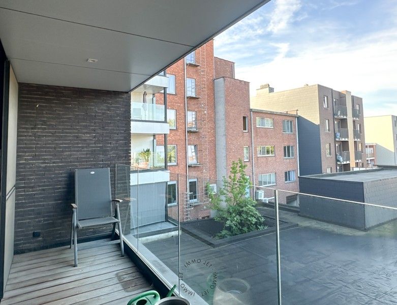 Ruim appartement met prachtig zicht op de Grote Markt in Beveren foto 13