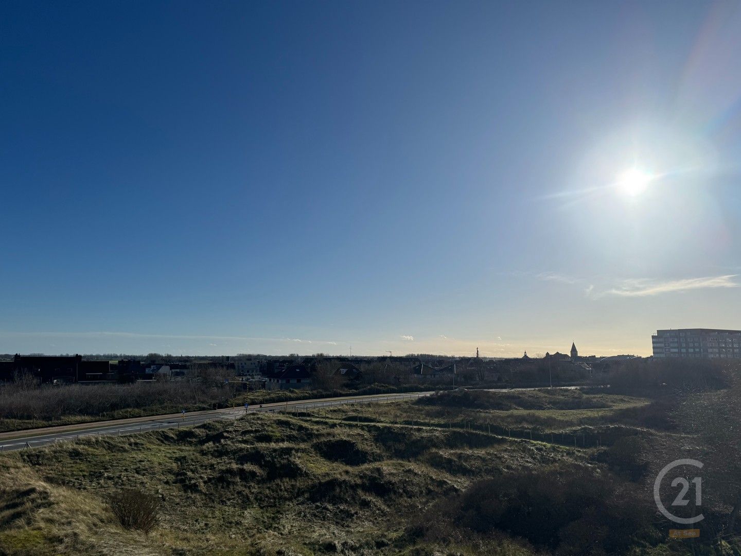 Prachtig gerenoveerd appartement met 2 slaapkamers aan de Zeedijk in Middelkerke foto 2