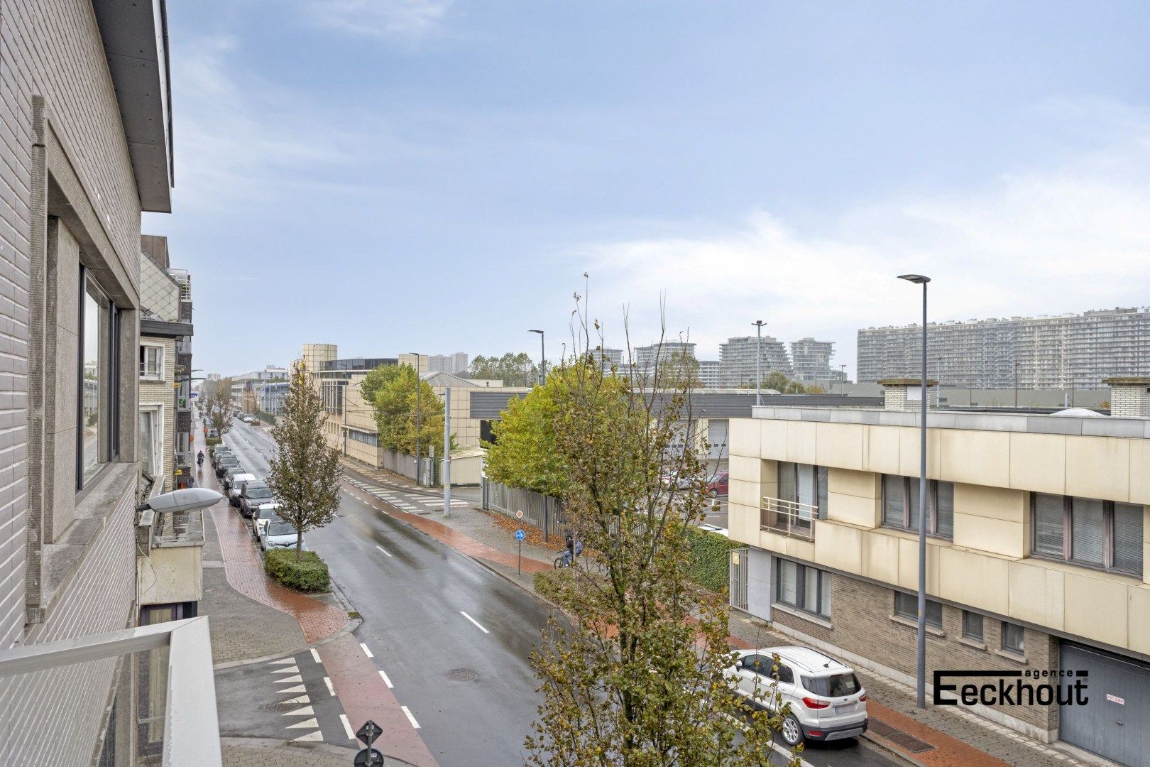 Modern appartement met terras en open zicht in Oostende foto 2