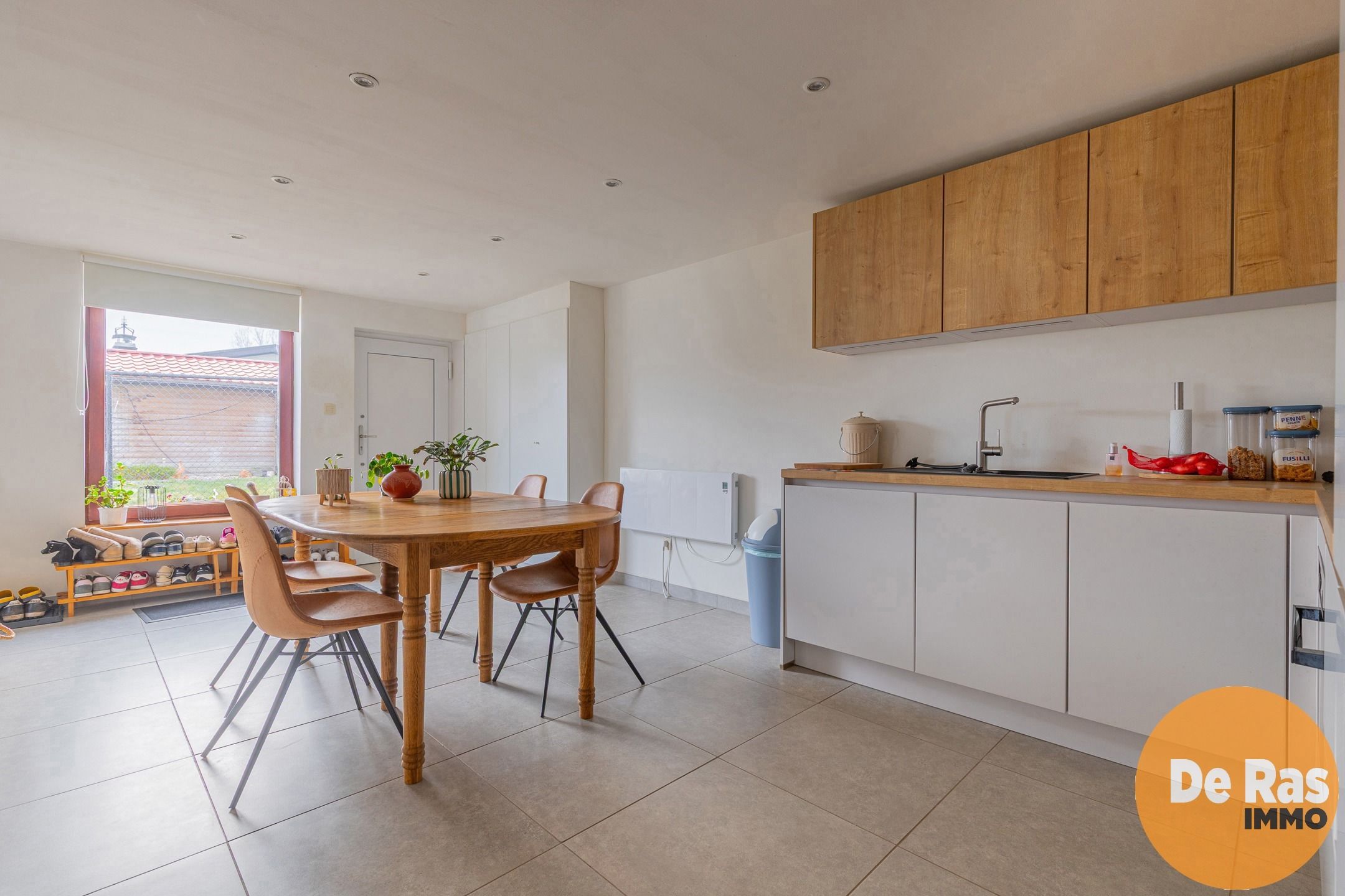 OORDEGEM - Instapklare woning met 2 kamers op leuke locatie foto 7