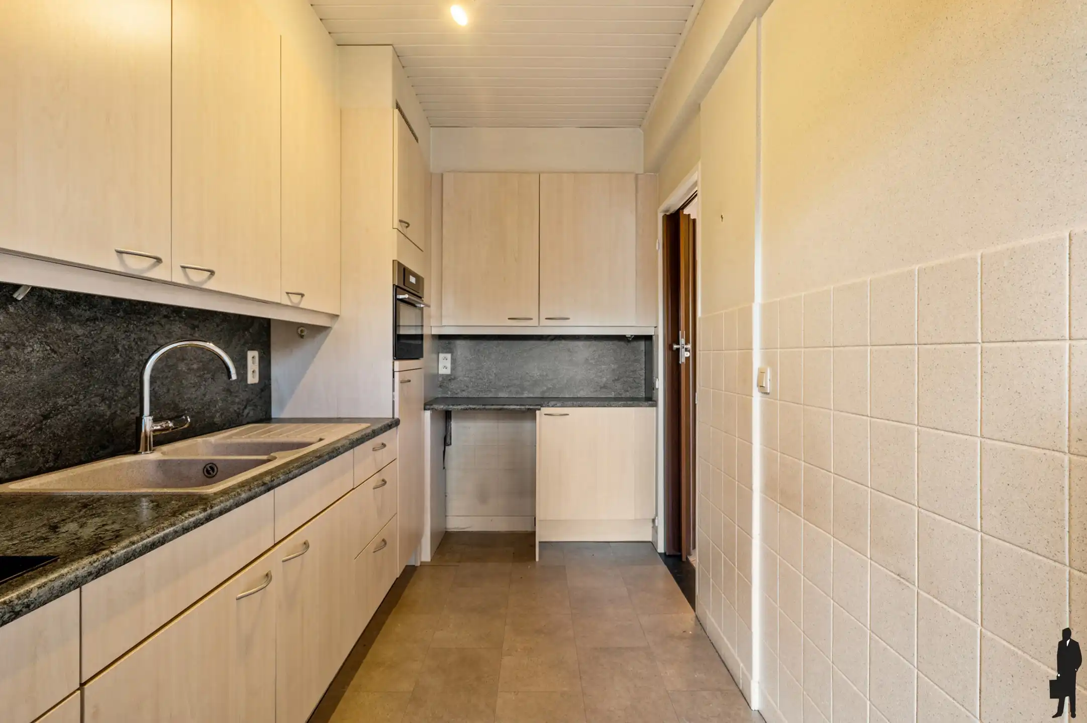 Lichtrijk appartement op centrale locatie foto 4