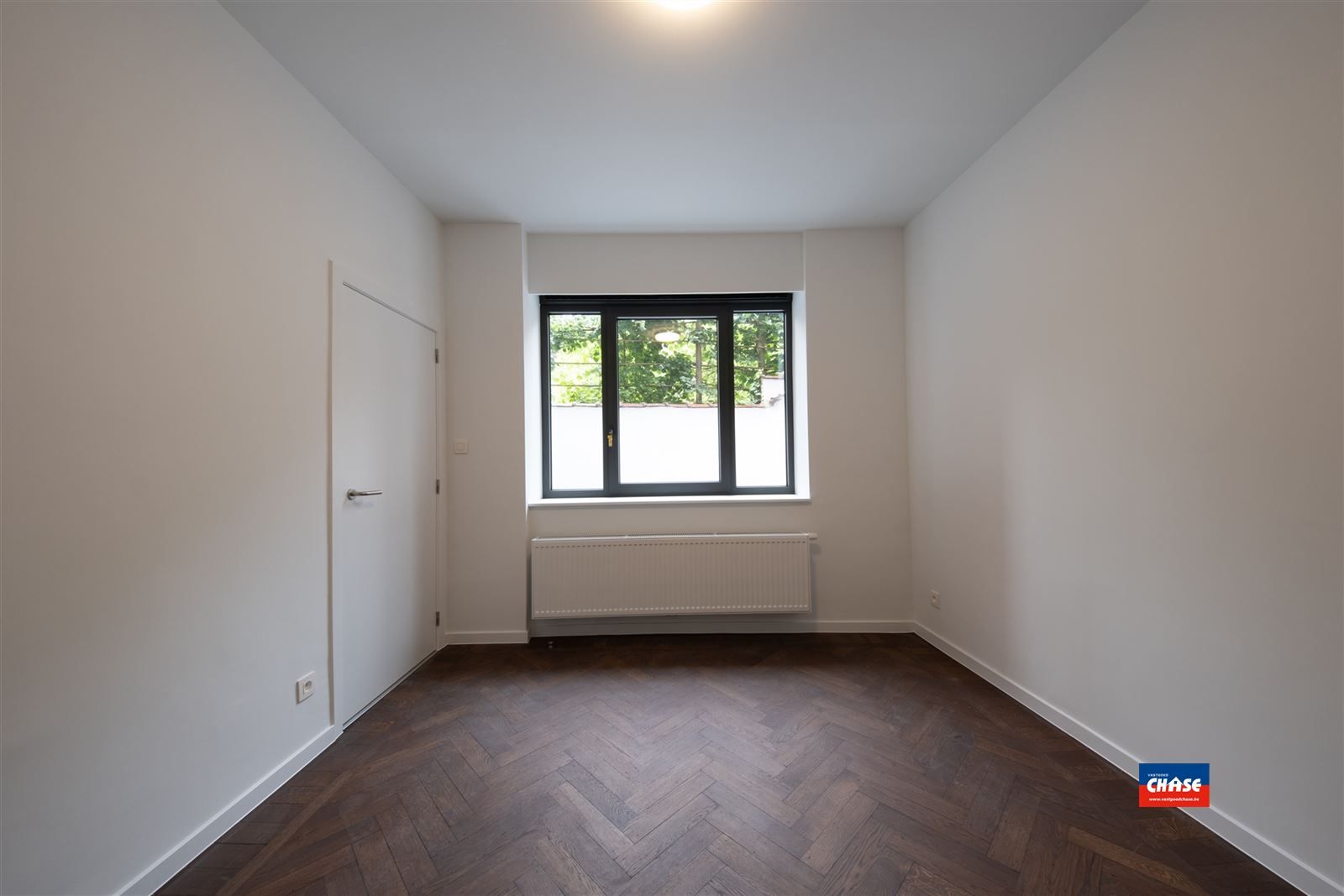 Gerenoveerd gelijkvloersappartement met één slaapkamer en stadstuin foto 12