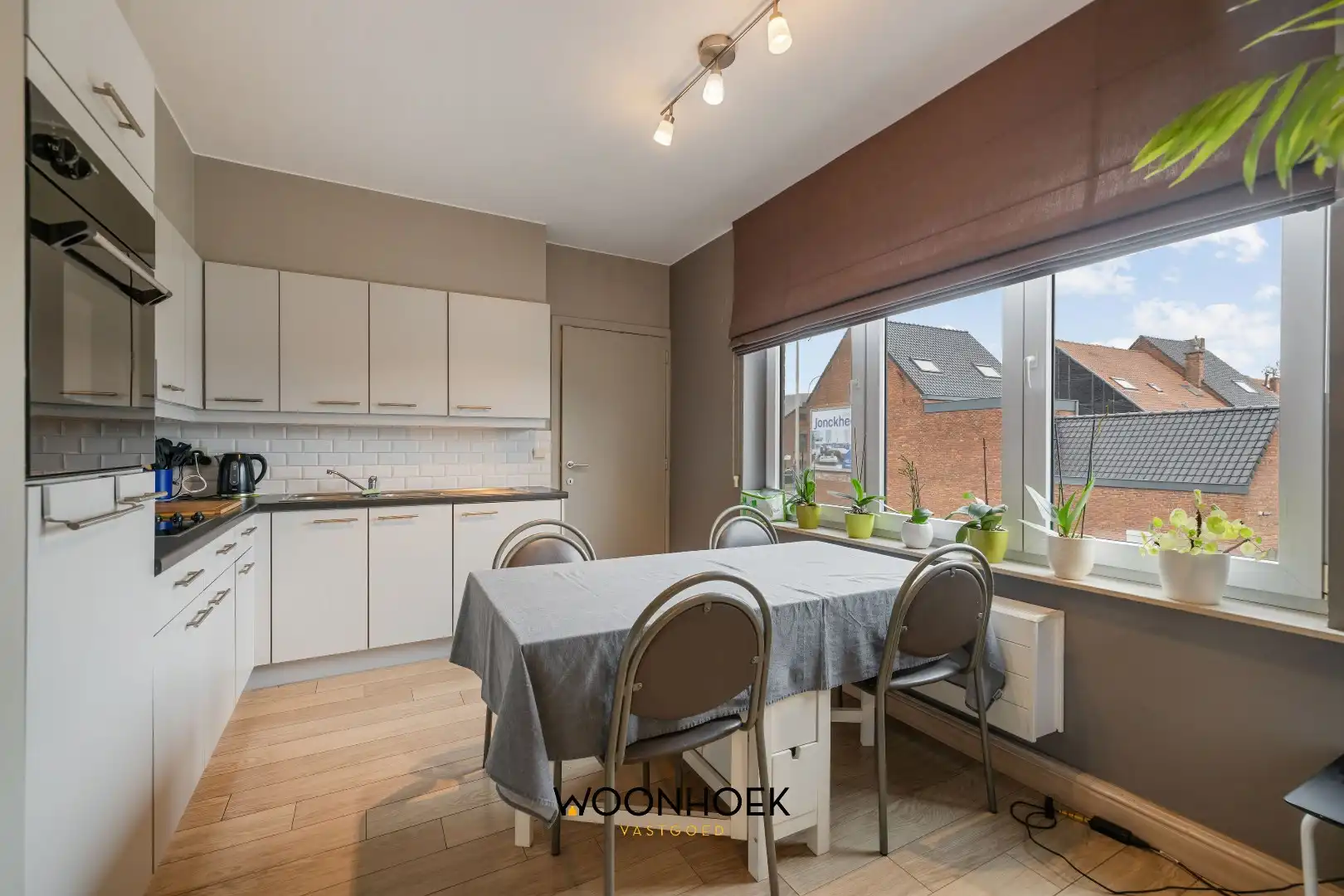 Zeer ruim & zonnig duplexappartement vlakbij centrum en station  foto 7