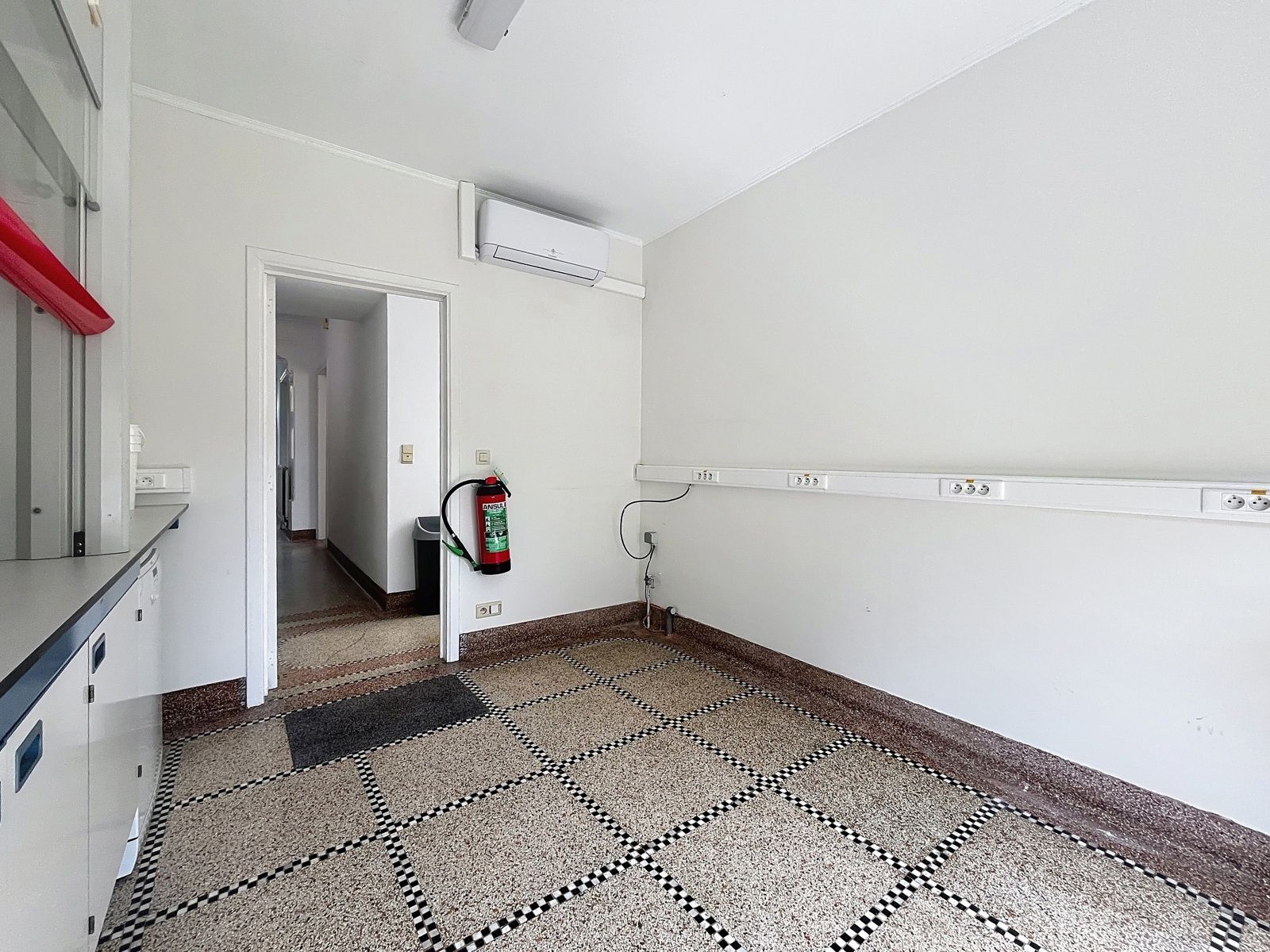 Charmant pand met parking en zonnige stadstuin foto 11