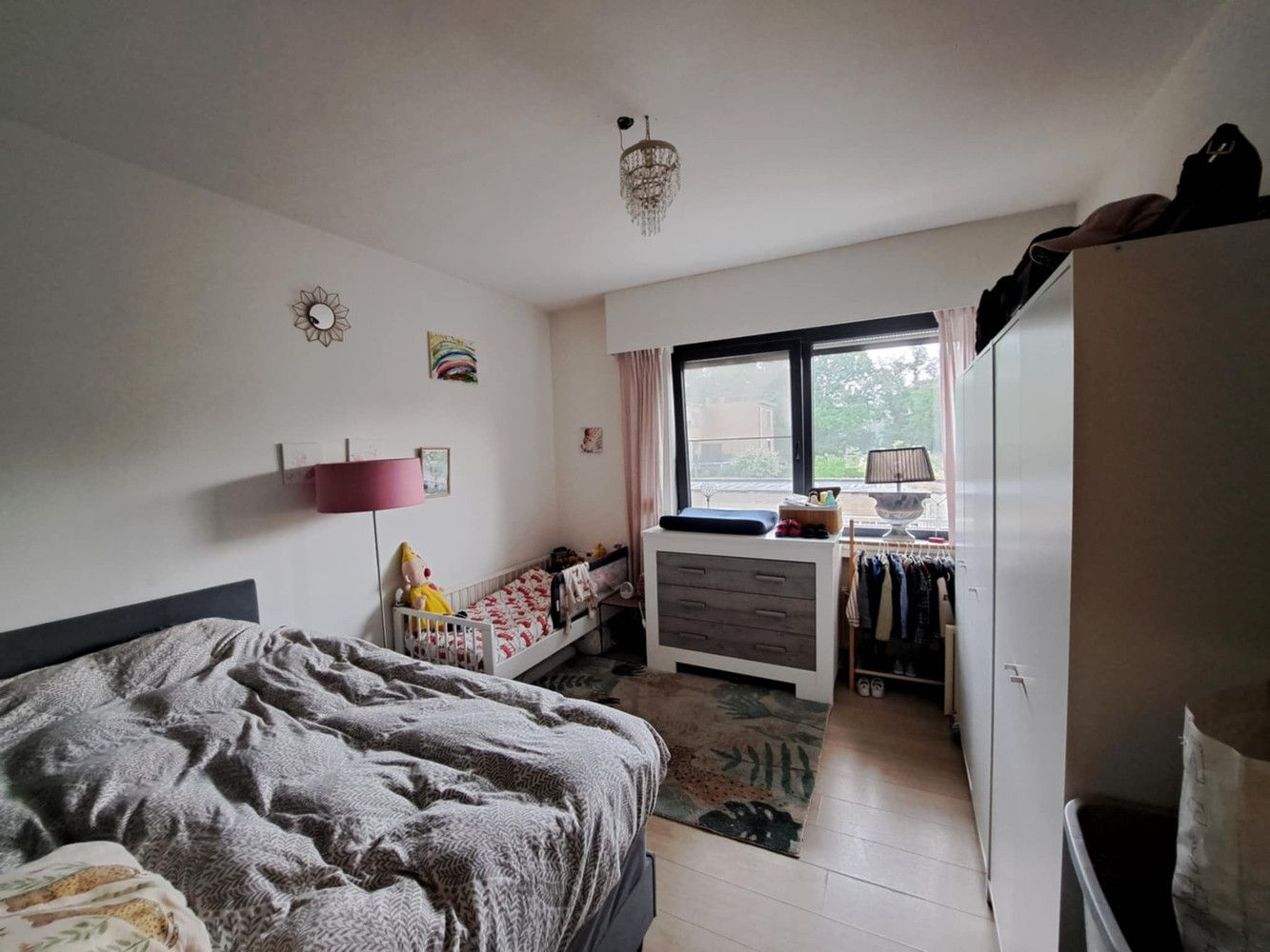 Instapklaar en recent vernieuwd appartement op toplocatie! foto 6