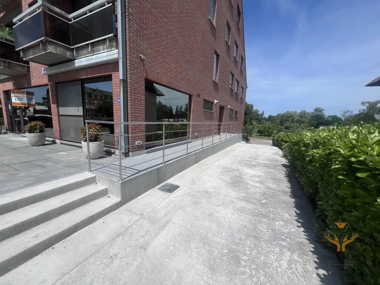 Luxueus, vernieuwd appartement met uniek zicht op Donkmeer foto 18