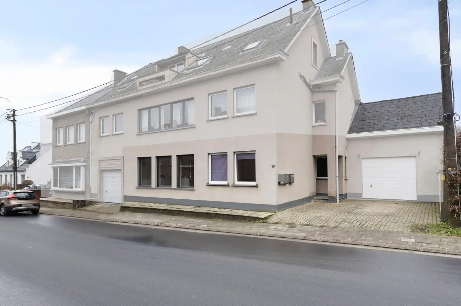 Ruim handelsgelijkvloers met tuin in het centrum foto 28