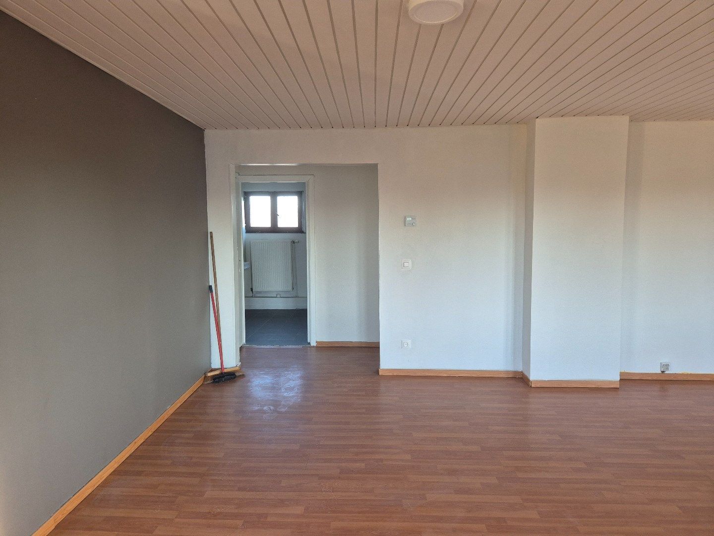 Appartement met 2 slaapkamers nabij Genk centrum - direct beschikbaar! foto 6