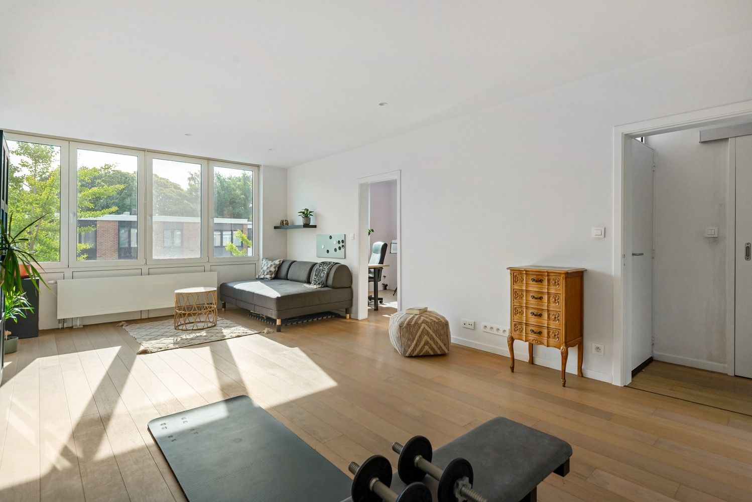 Grote woning met 6 slaapkamers en 3 badkamers nabij het Steytelickpark te Wilrijk. foto 23